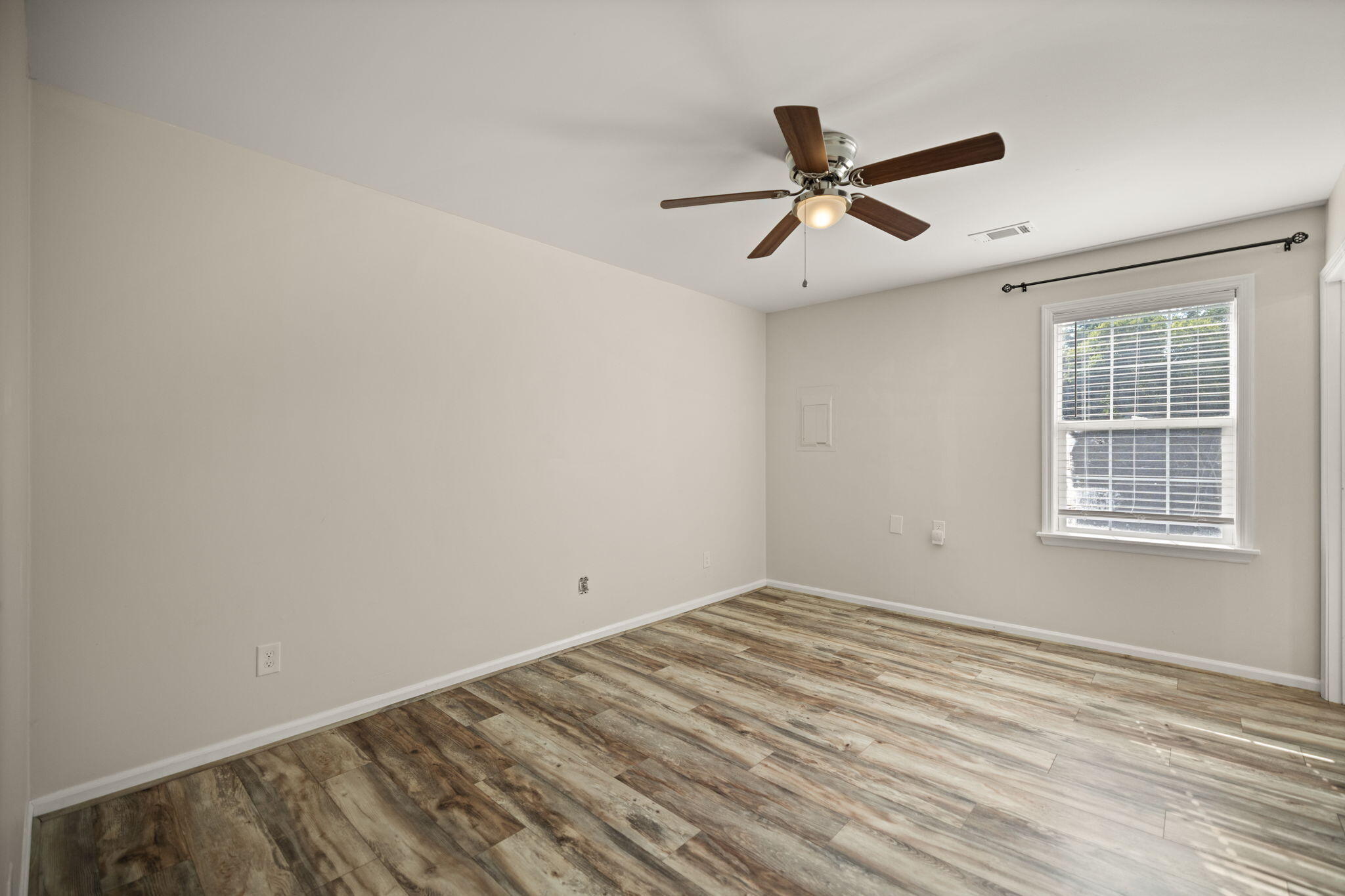 208 Hartland Drive Property Photo 17