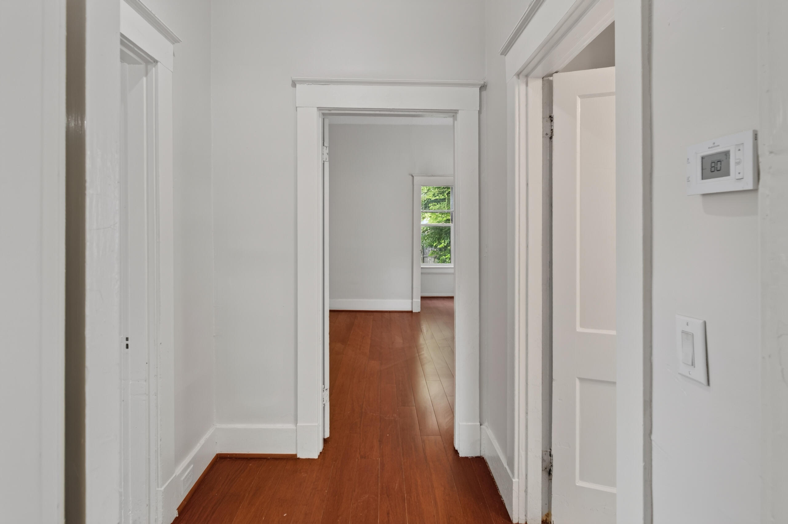 1011 Queen Street Property Photo 33