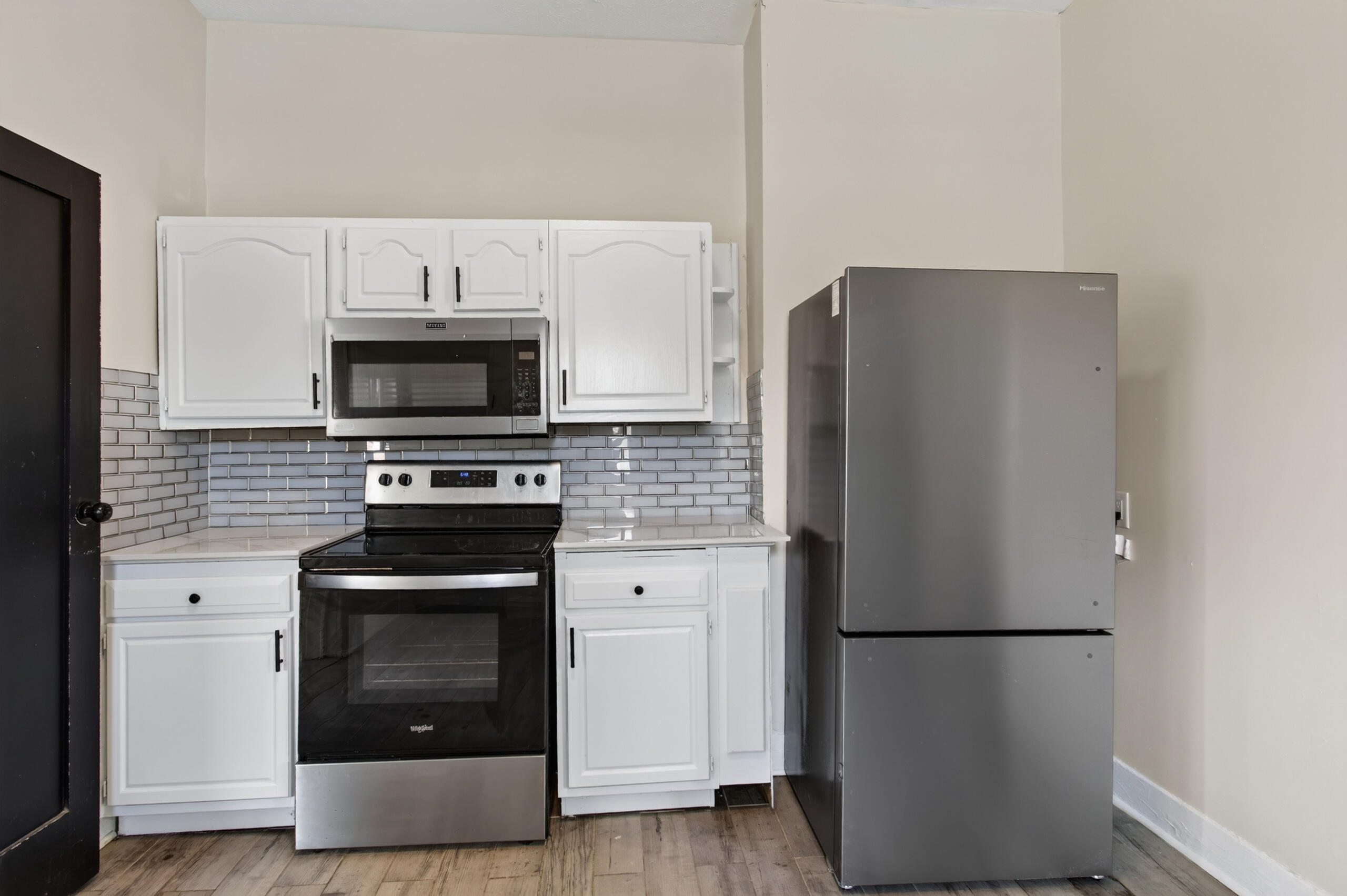1011 Queen Street Property Photo 45
