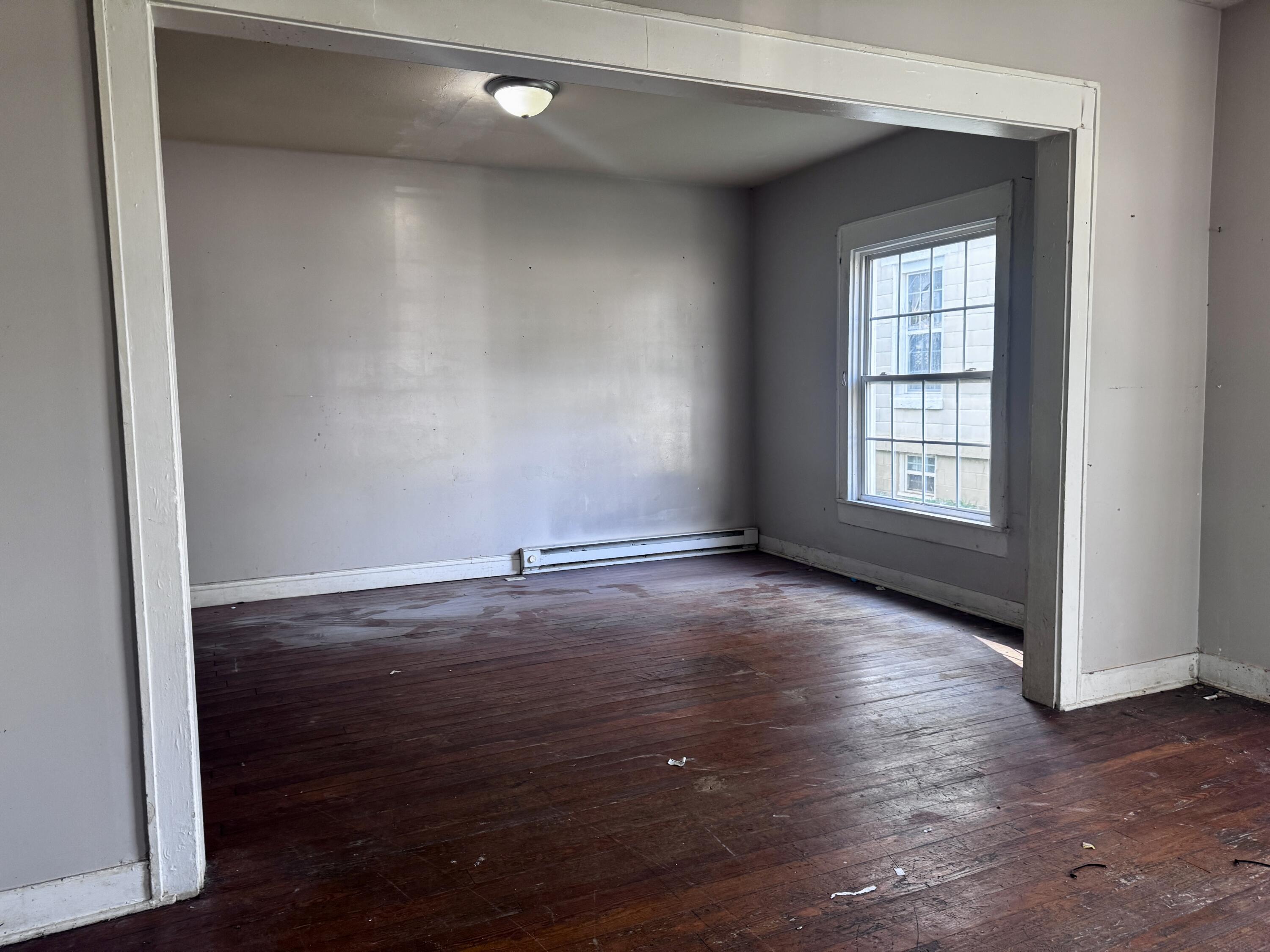 143 S Central Avenue Property Photo 4