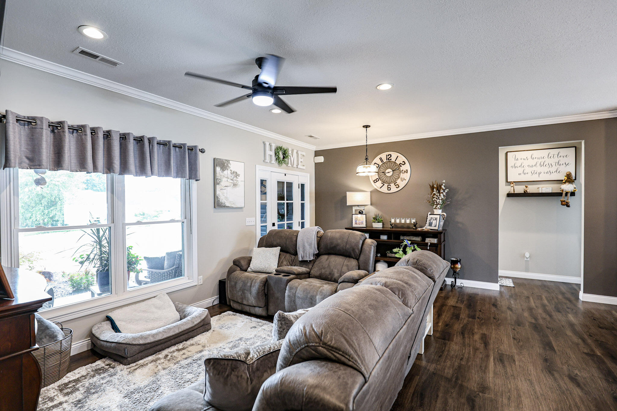 307 Parkway Drive Property Photo 12