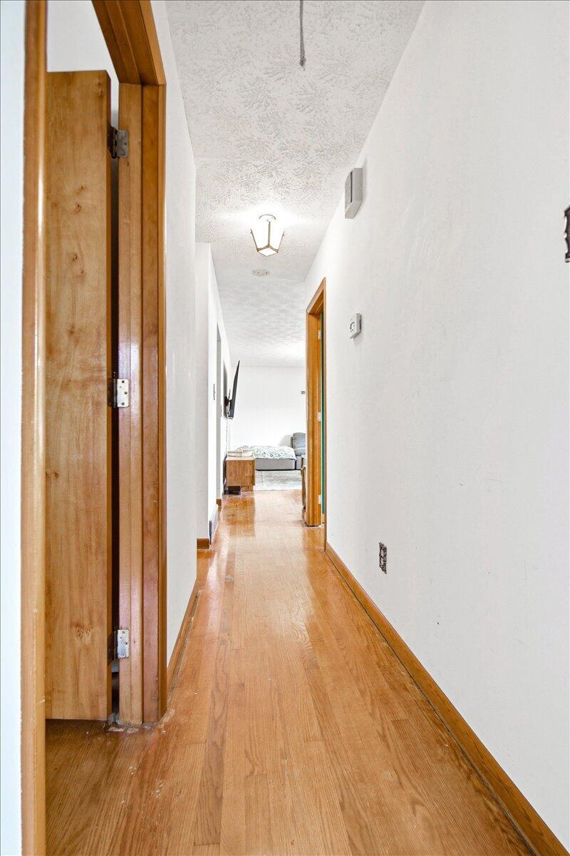 1398 S Wilderness Road Property Photo 14