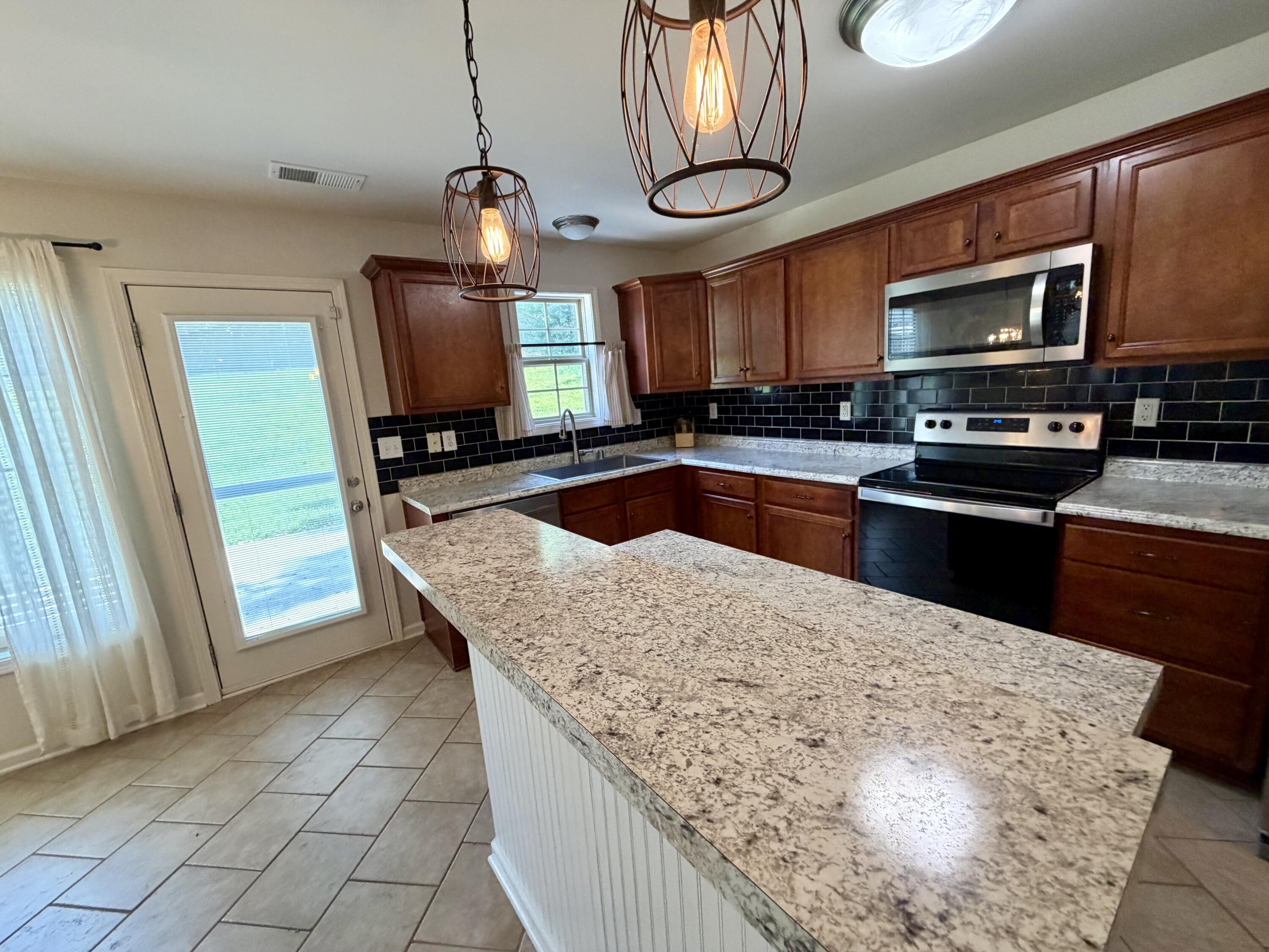117 Cabot Place Property Photo 11
