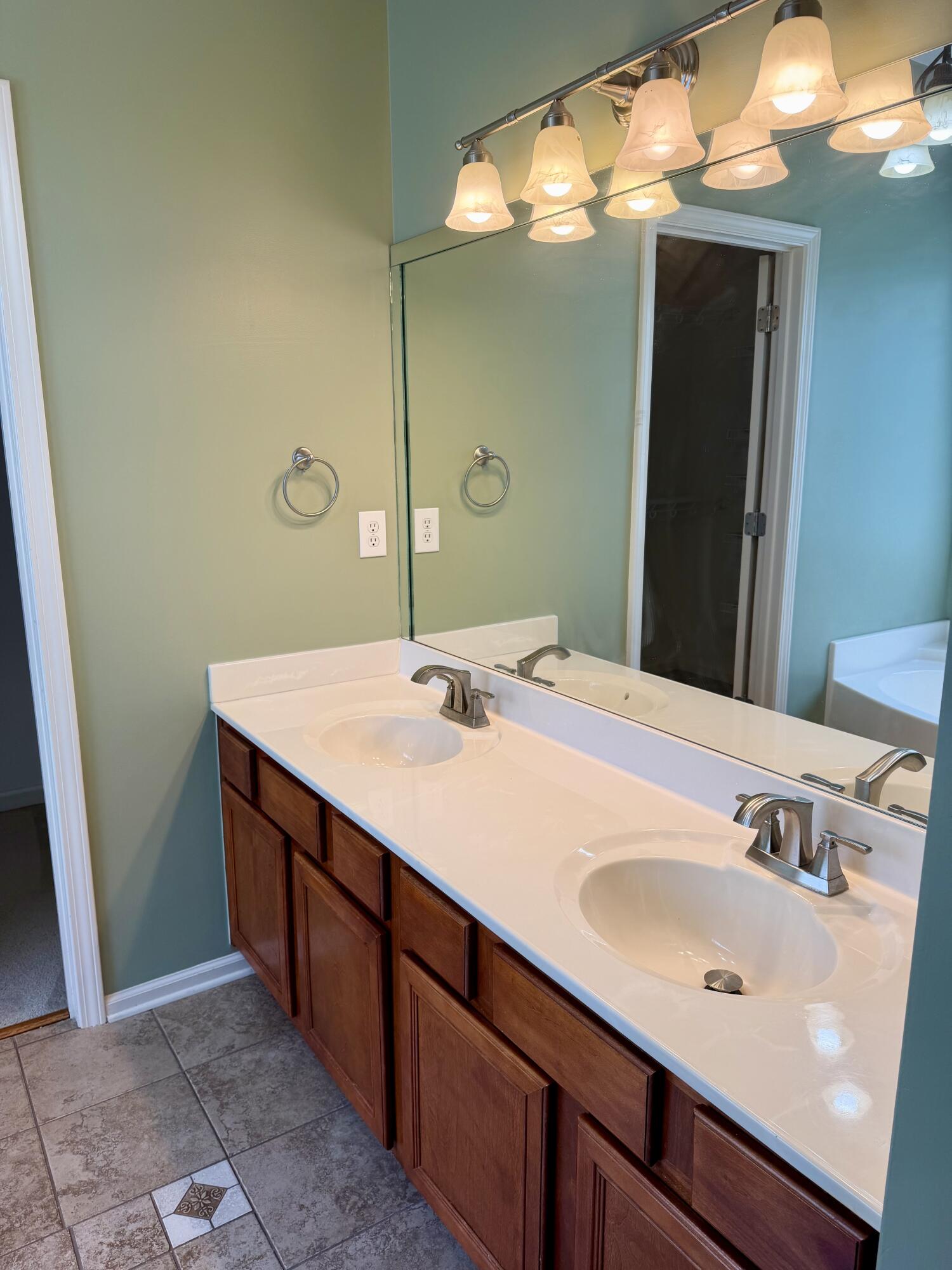 117 Cabot Place Property Photo 16