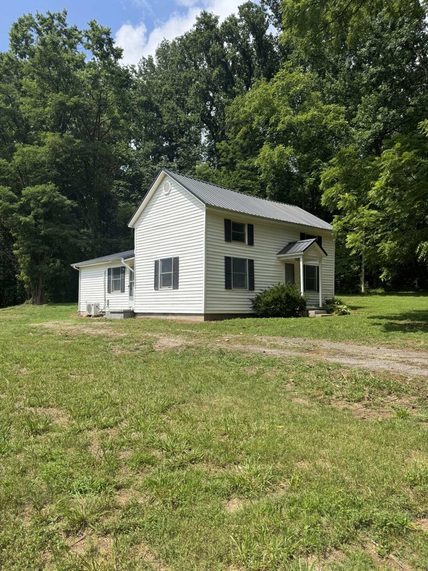 253 Sparks Road Property Photo 1