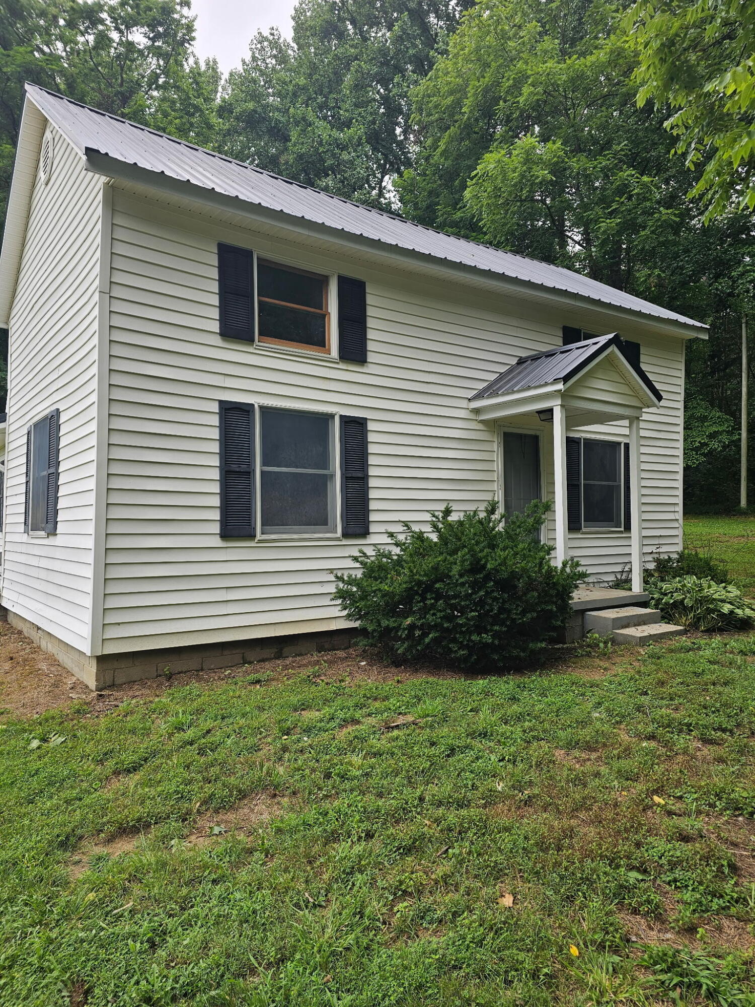 253 Sparks Road Property Photo 3