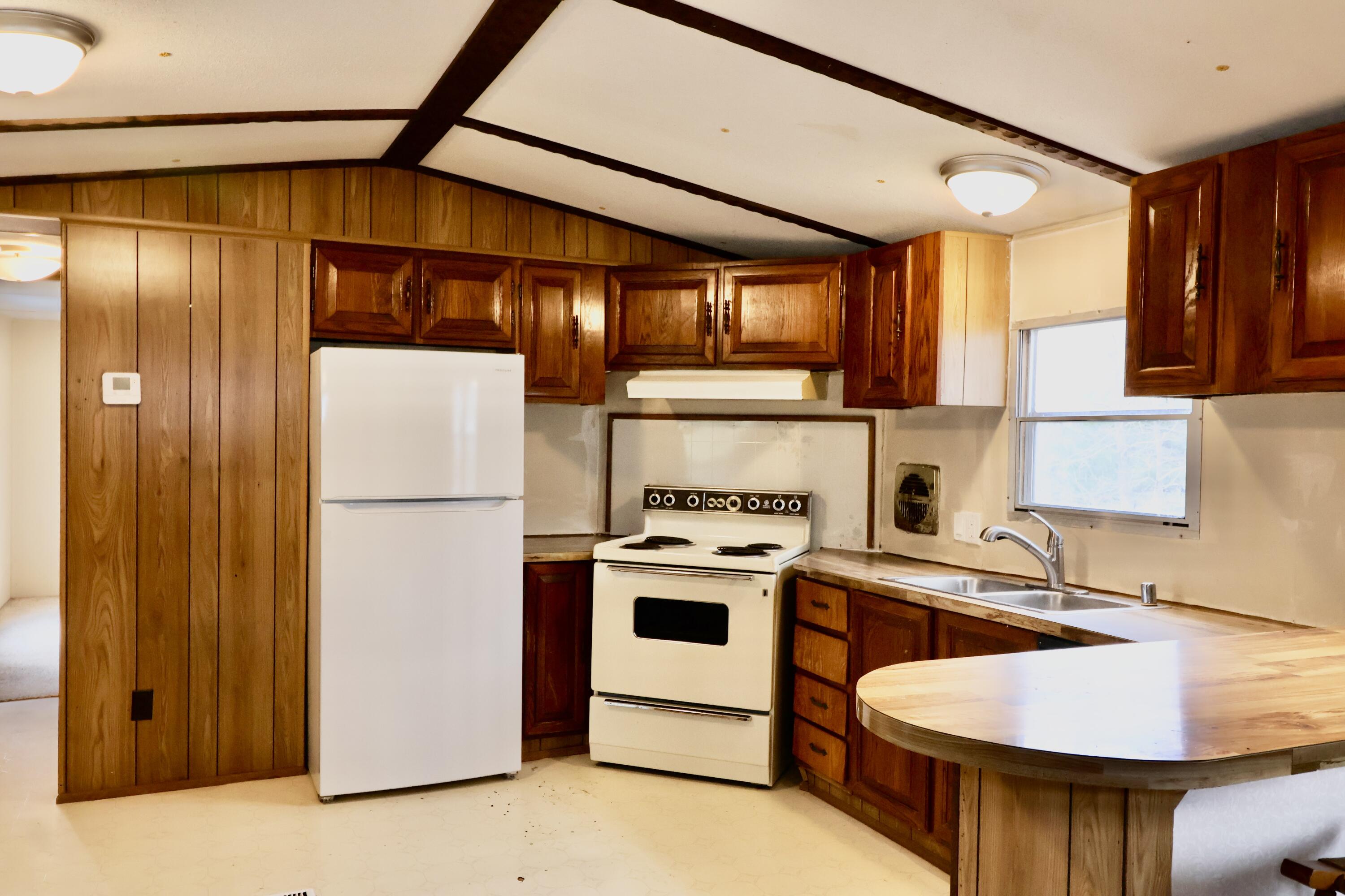 55 Seminole Drive Property Photo 8