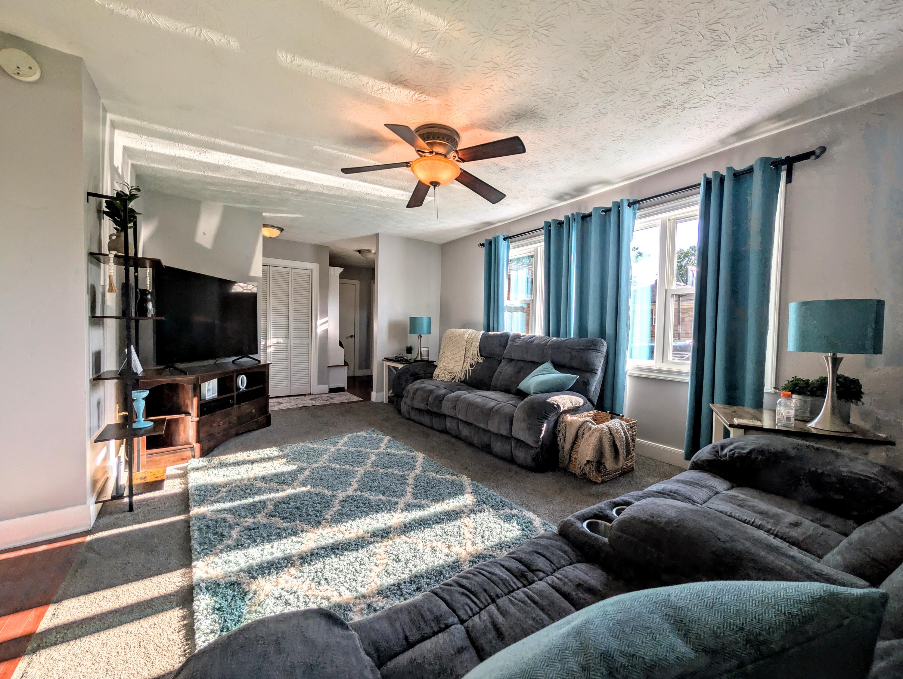 102 Shannon Square Property Photo 11