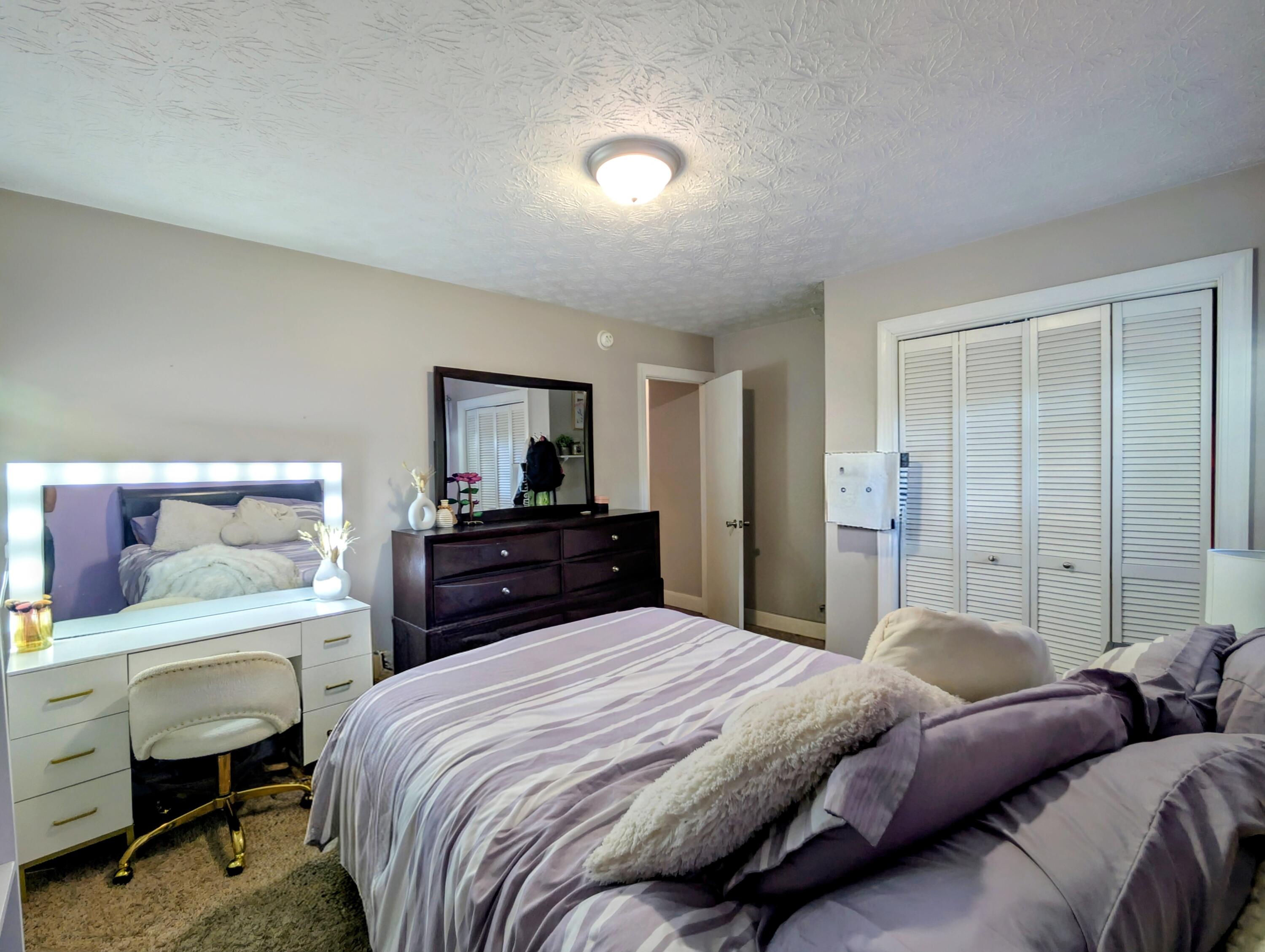 102 Shannon Square Property Photo 23
