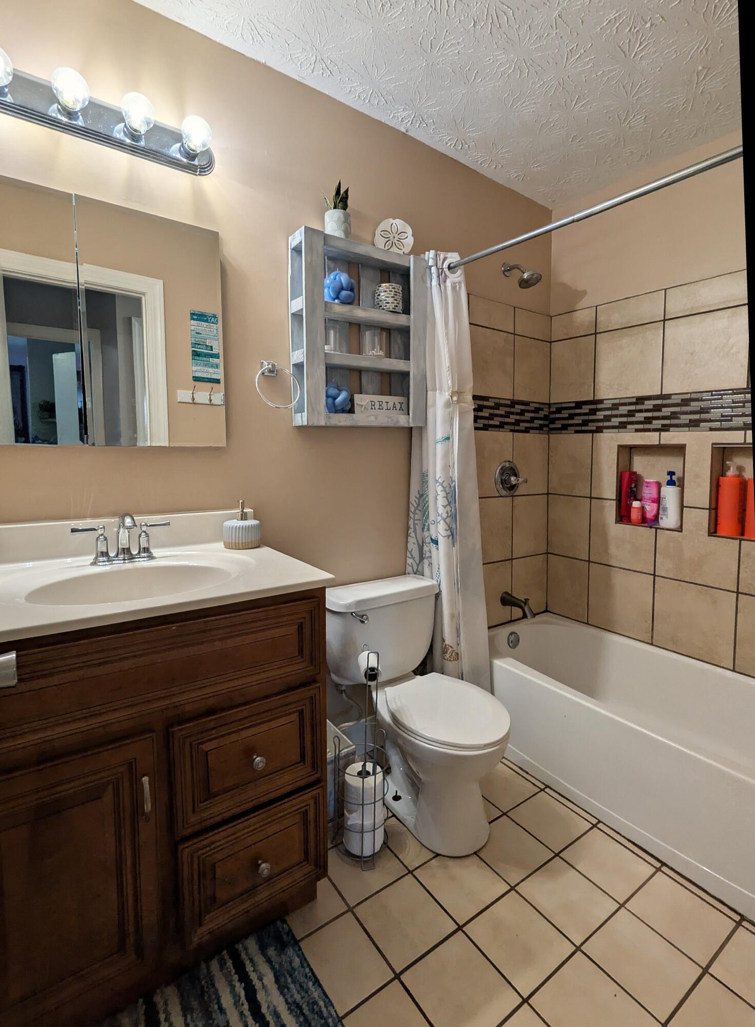 102 Shannon Square Property Photo 27