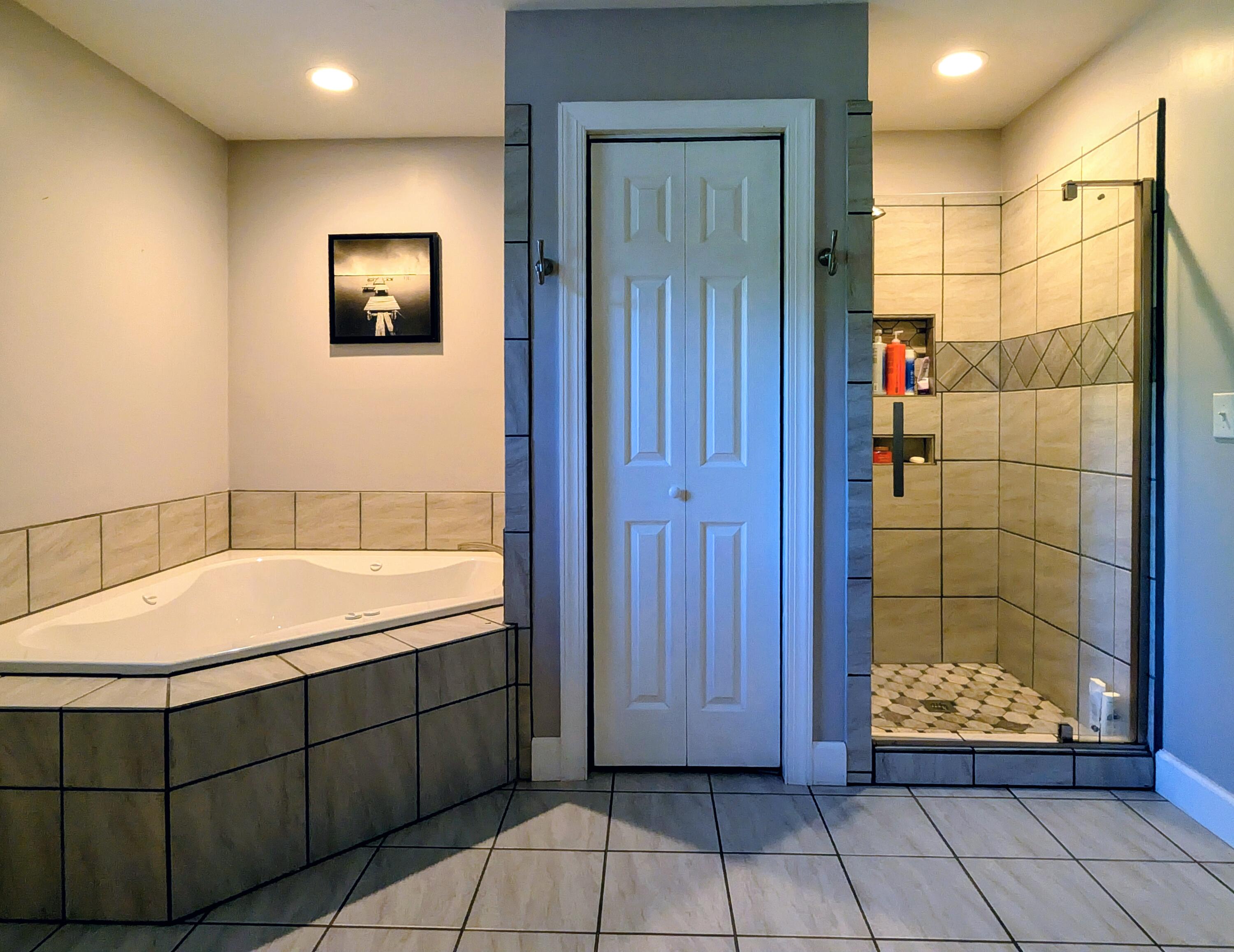 102 Shannon Square Property Photo 37