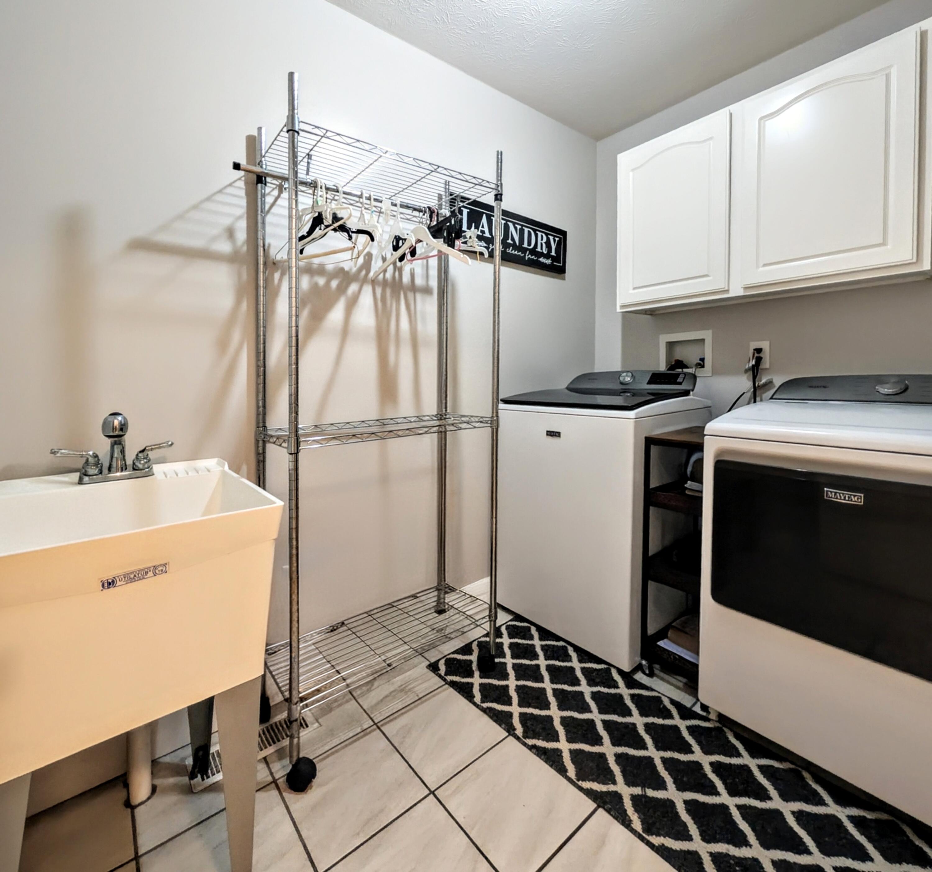 102 Shannon Square Property Photo 38