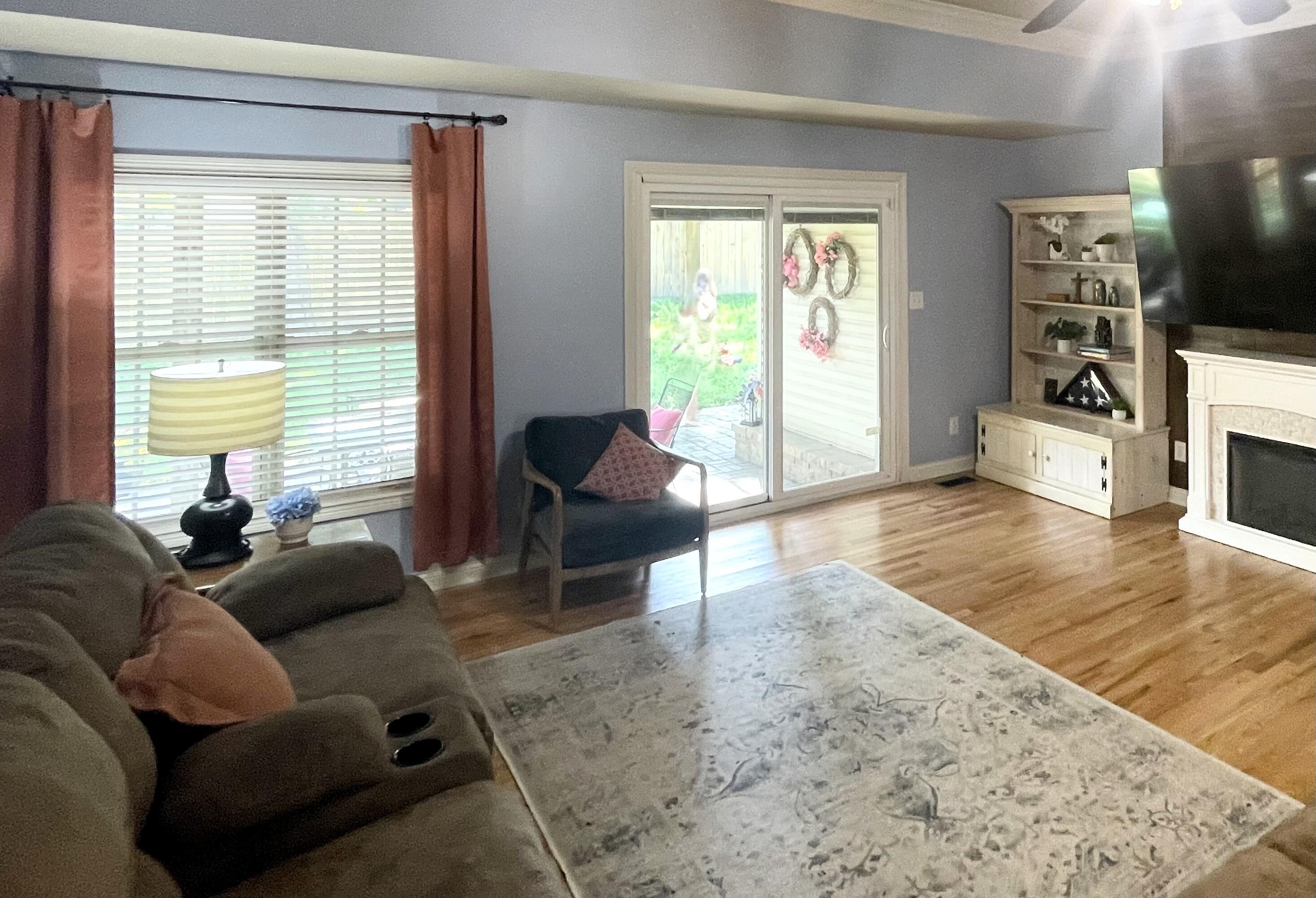 125 Amiens Boulevard Property Photo 11