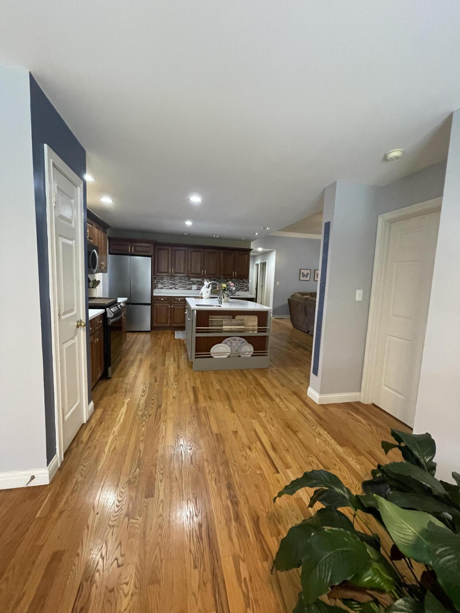 125 Amiens Boulevard Property Photo 12