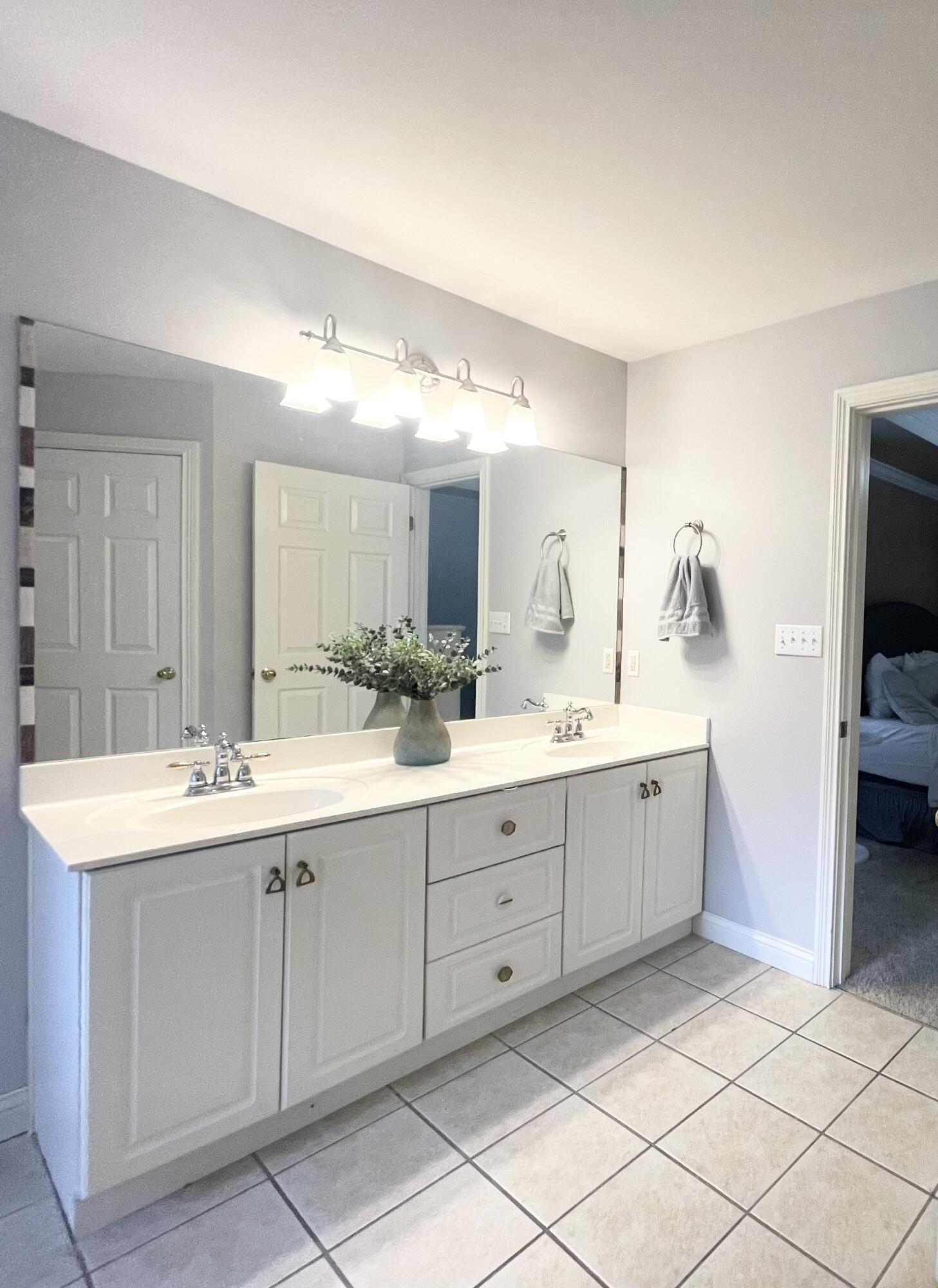 125 Amiens Boulevard Property Photo 17