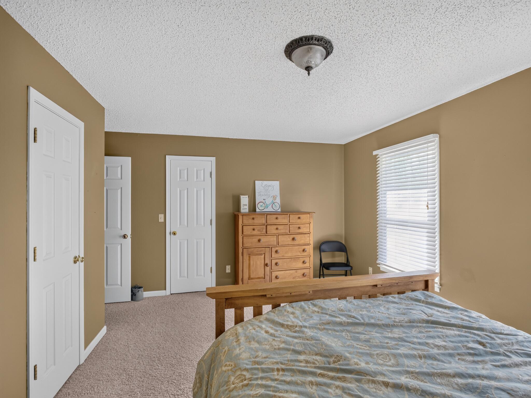 1013 Ballard Lane Property Photo 25
