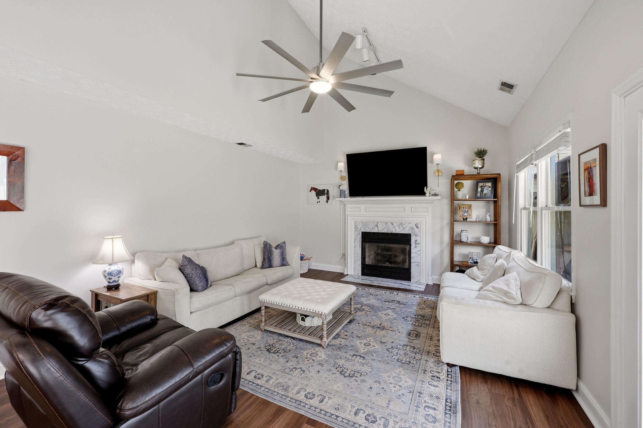 805 Willow Oak Circle Property Photo 16