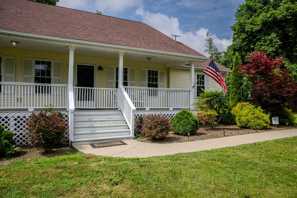 3152 Tipton Road Property Photo 5