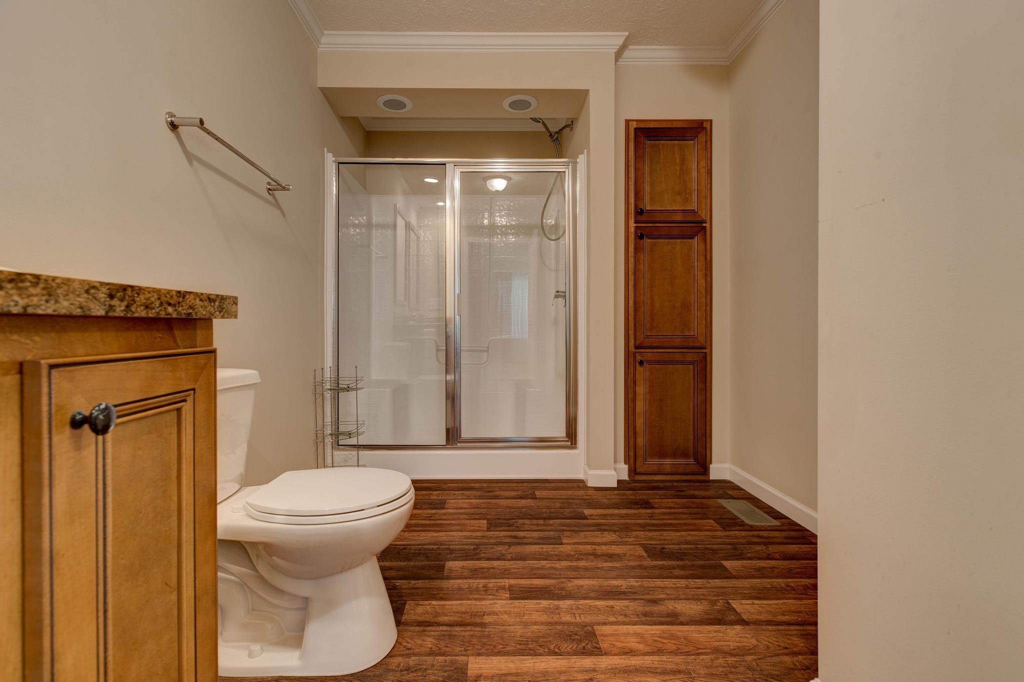 422 S Queen Street Property Photo 21