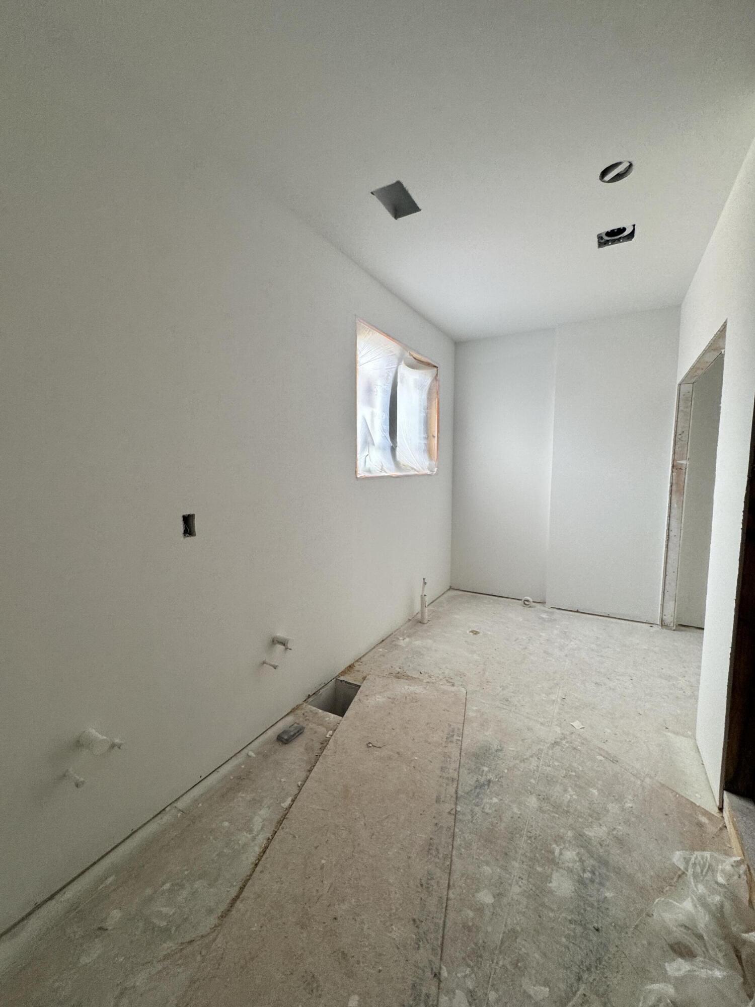 815 Bellerive Boulevard Property Photo 5
