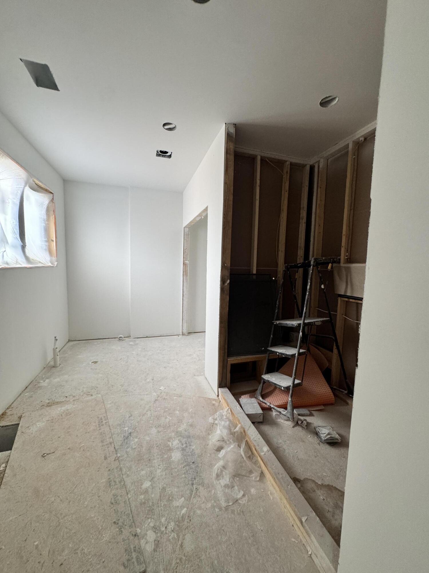 815 Bellerive Boulevard Property Photo 6