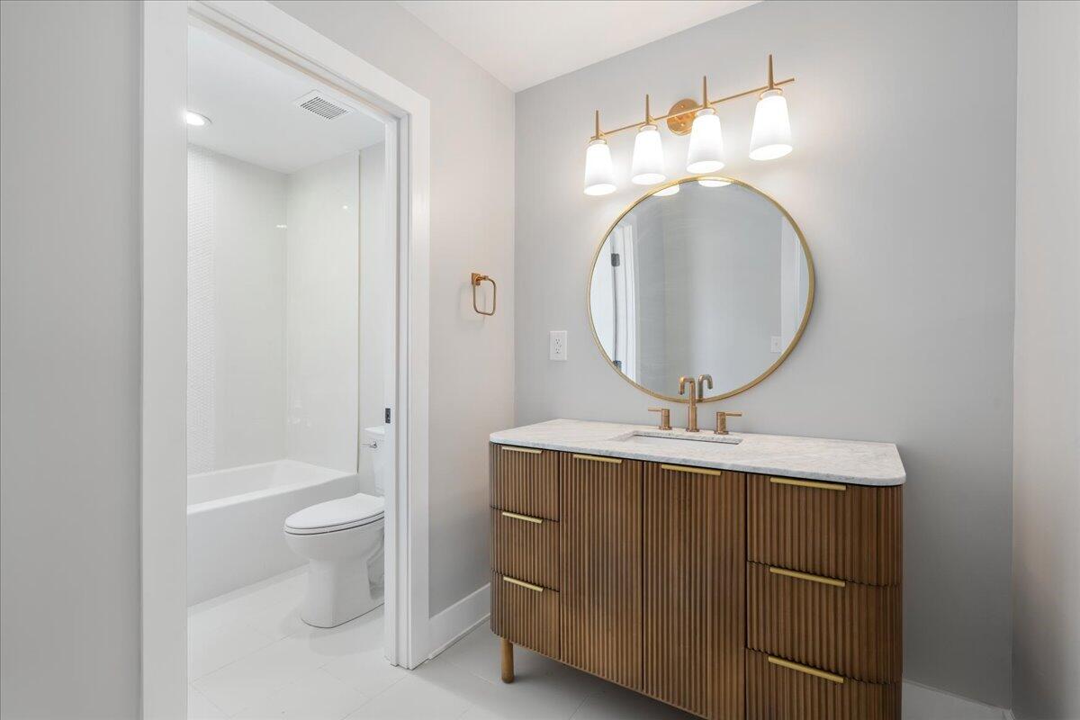 815 Bellerive Boulevard Property Photo 21
