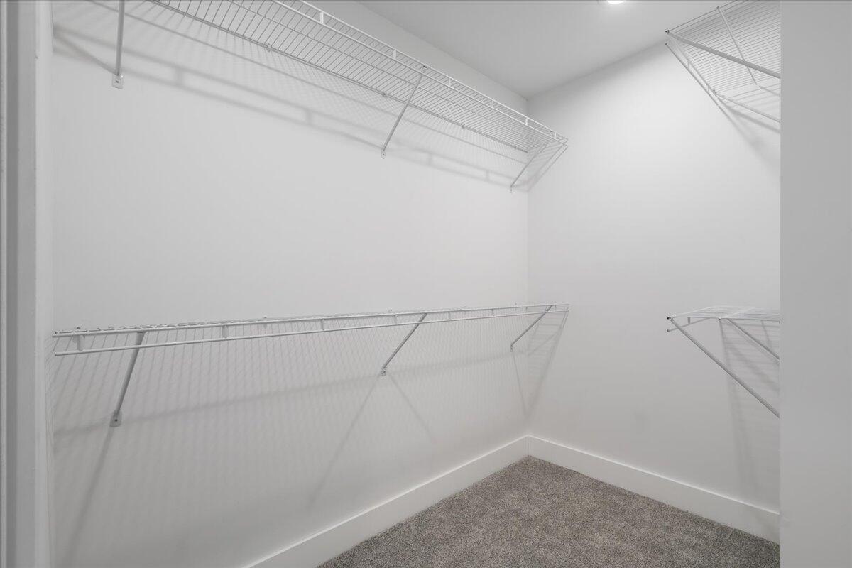 815 Bellerive Boulevard Property Photo 25