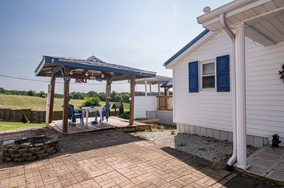 152 Watson Lane Property Photo 7