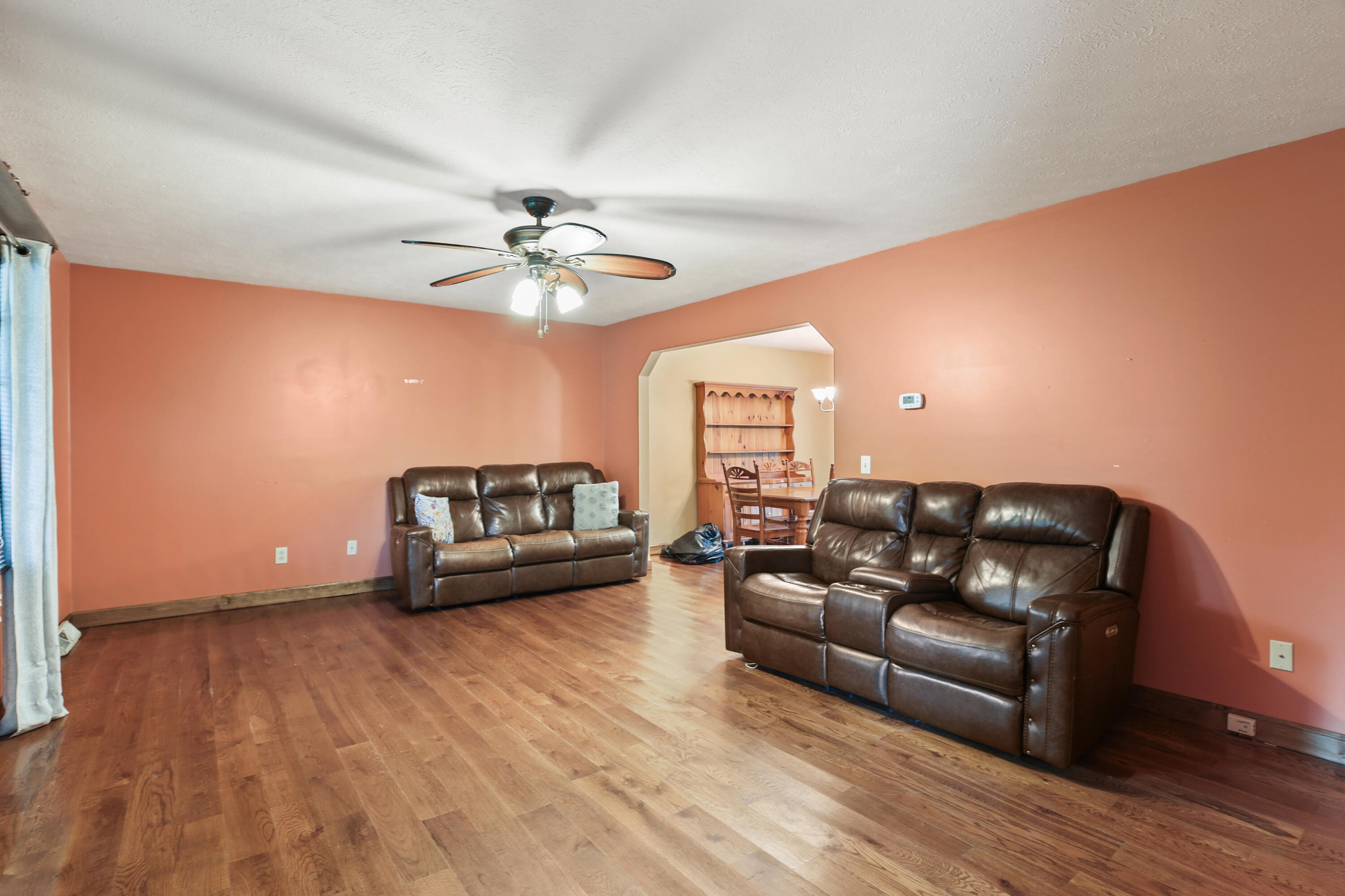 322 Spring Cut Circle Property Photo 4