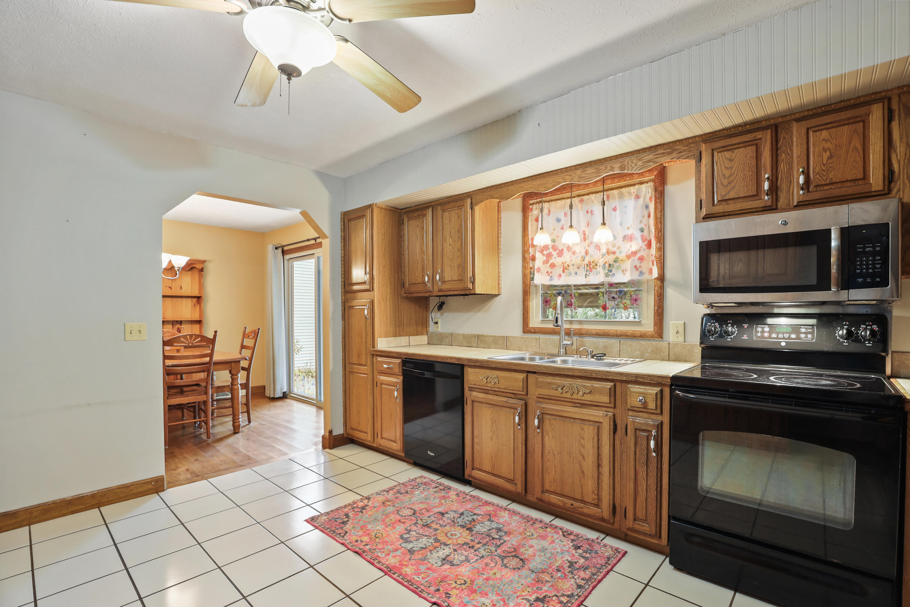 322 Spring Cut Circle Property Photo 10