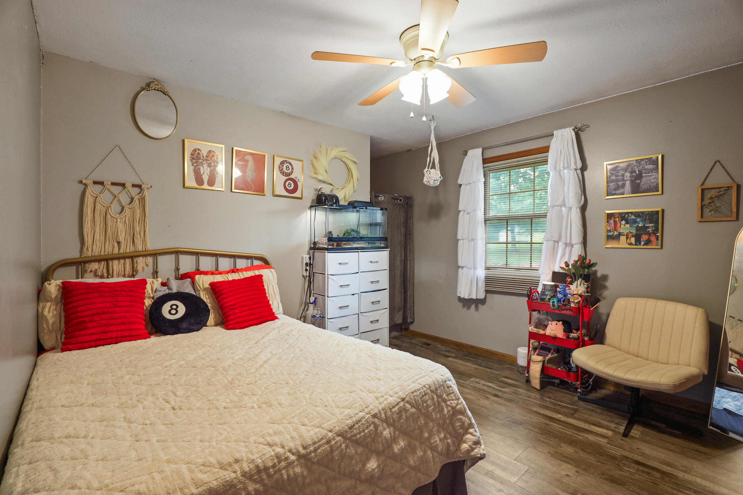 322 Spring Cut Circle Property Photo 12