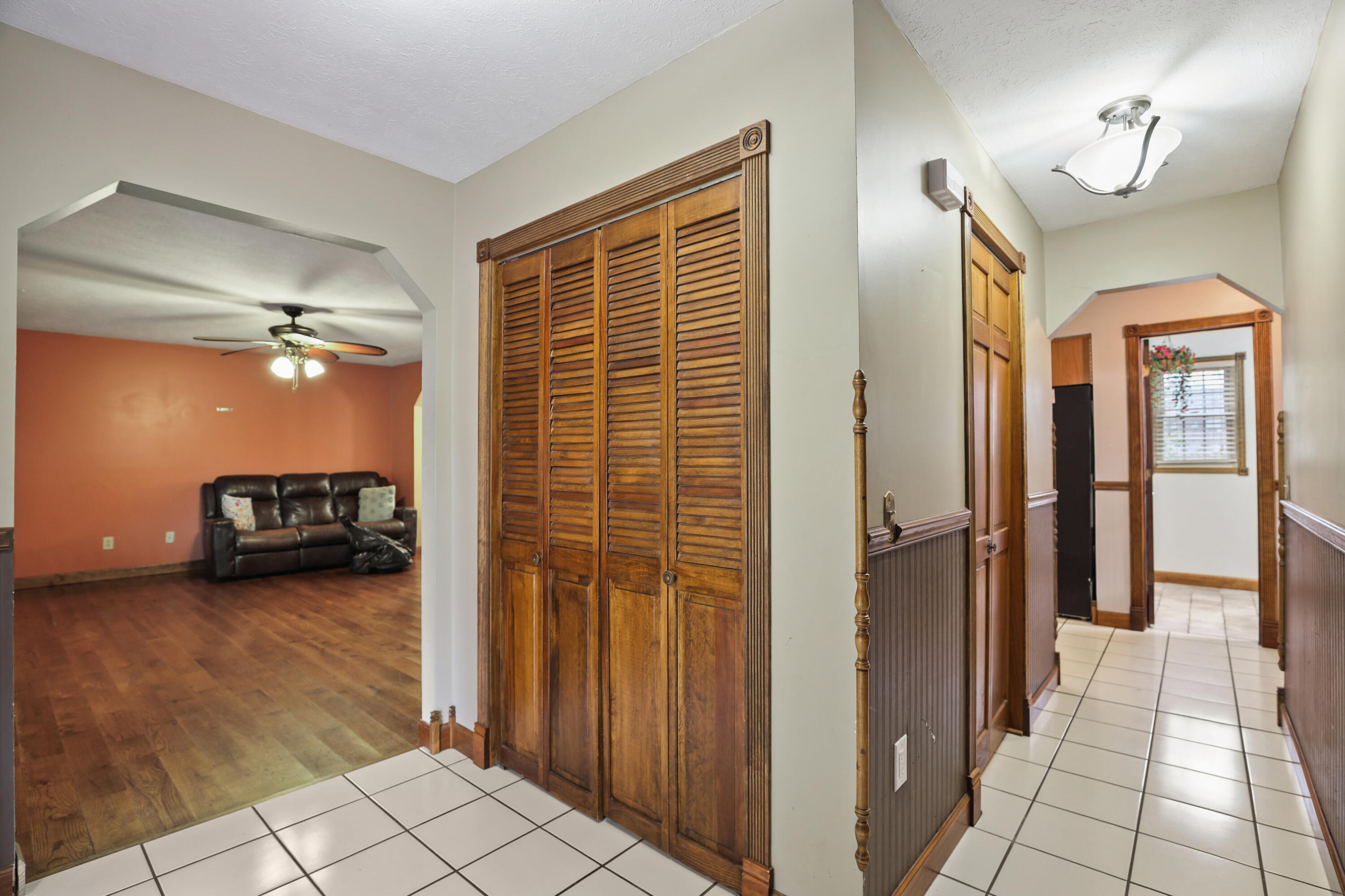 322 Spring Cut Circle Property Photo 14
