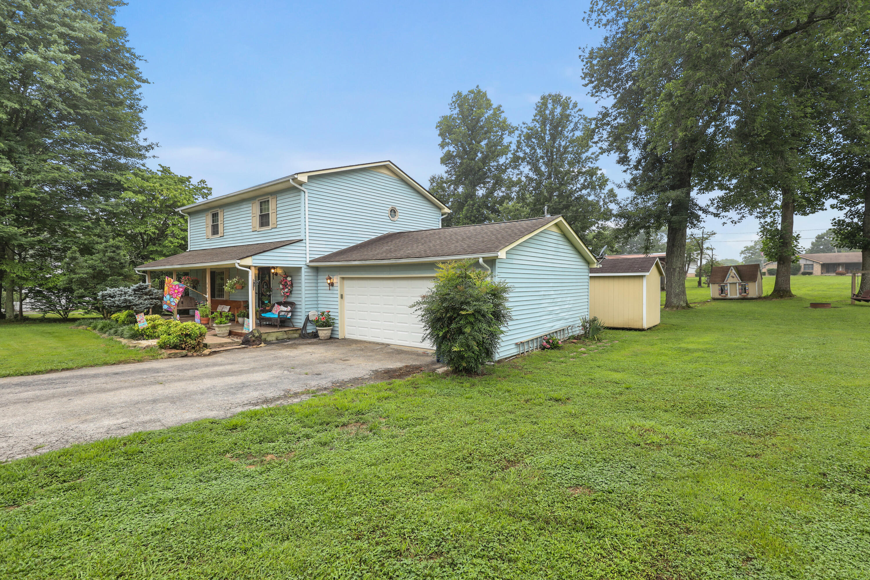 322 Spring Cut Circle Property Photo 20
