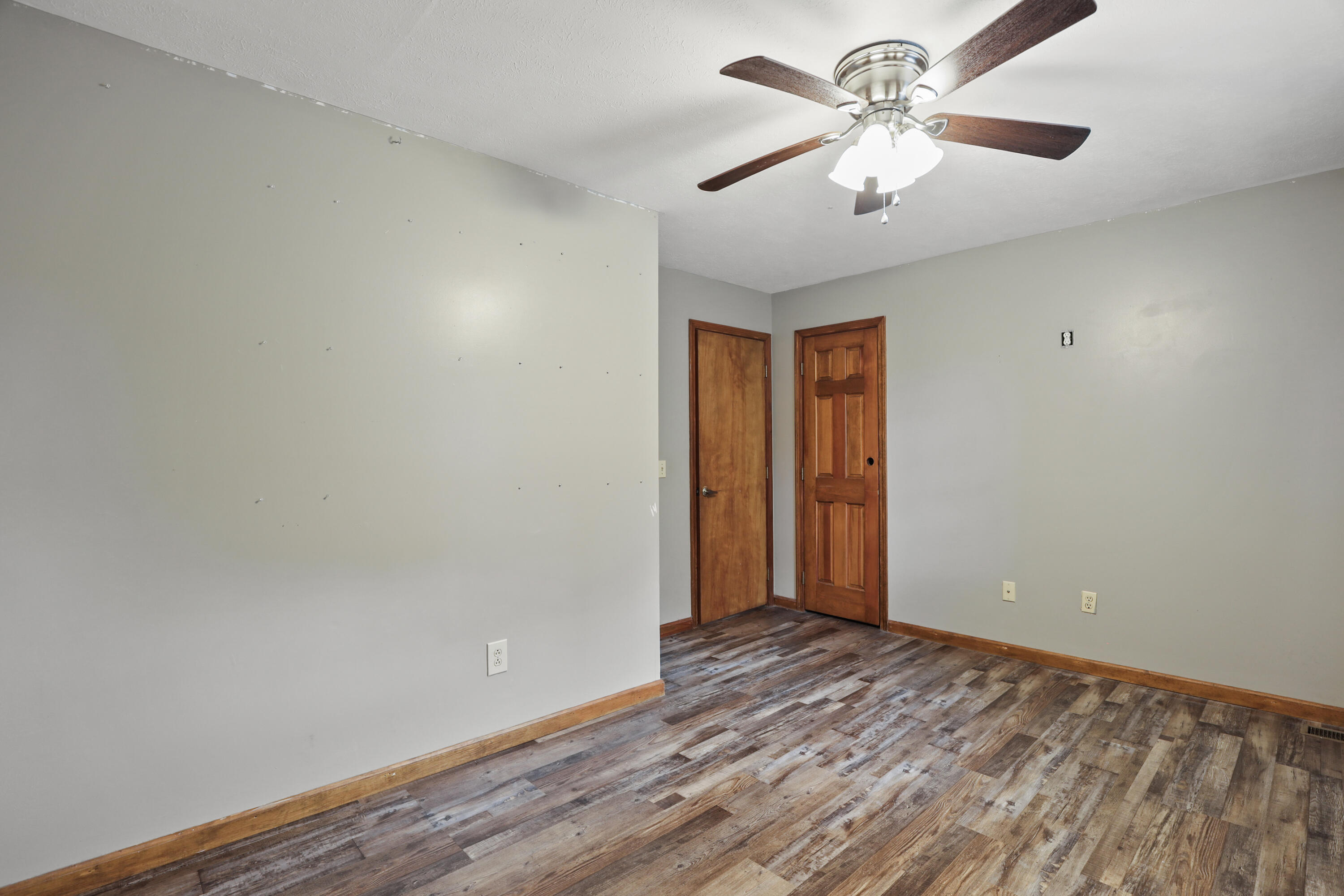 322 Spring Cut Circle Property Photo 20