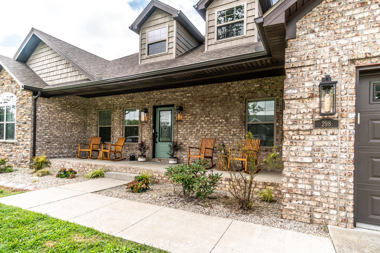 298 Waco Heights Property Photo 4