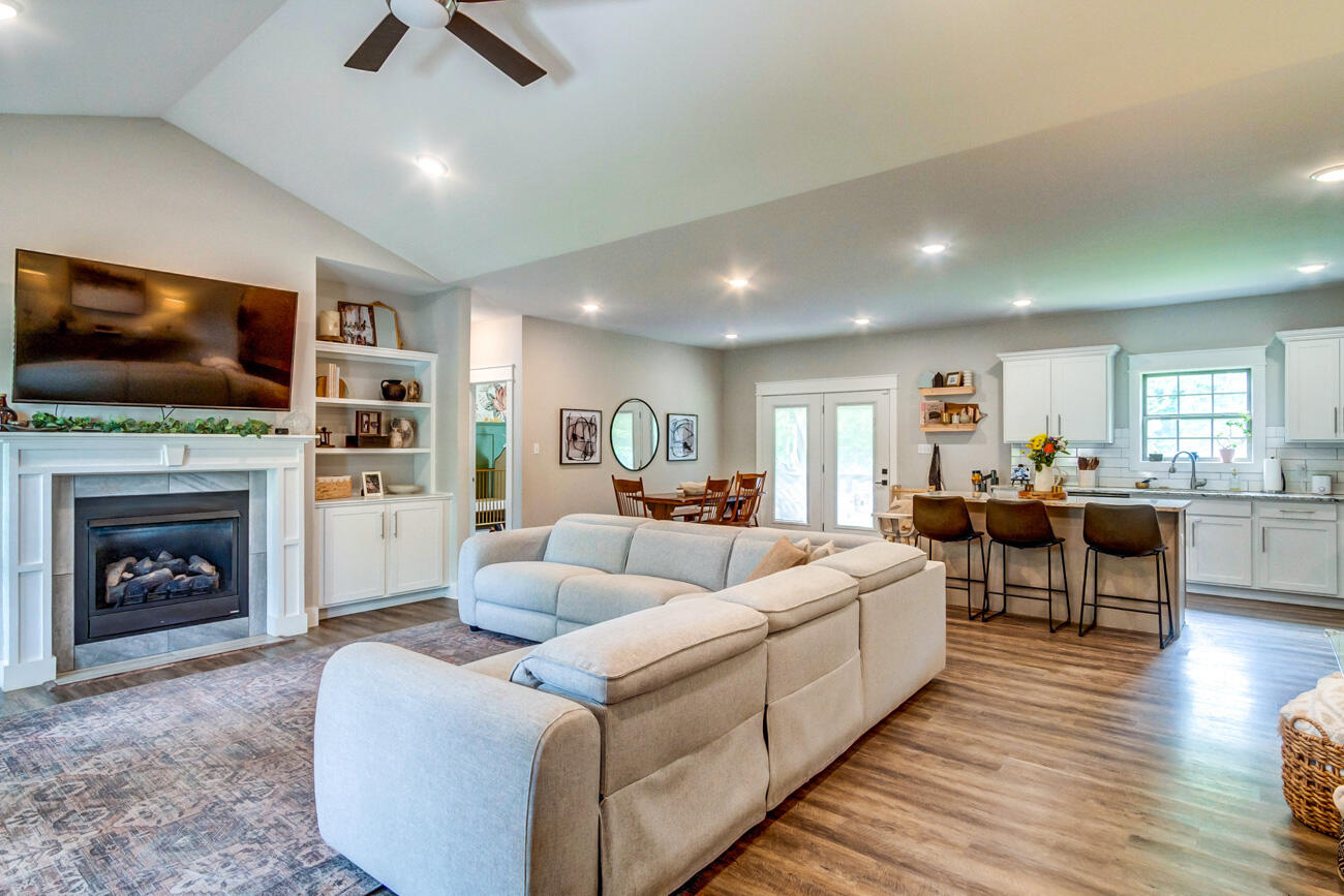 298 Waco Heights Property Photo 19