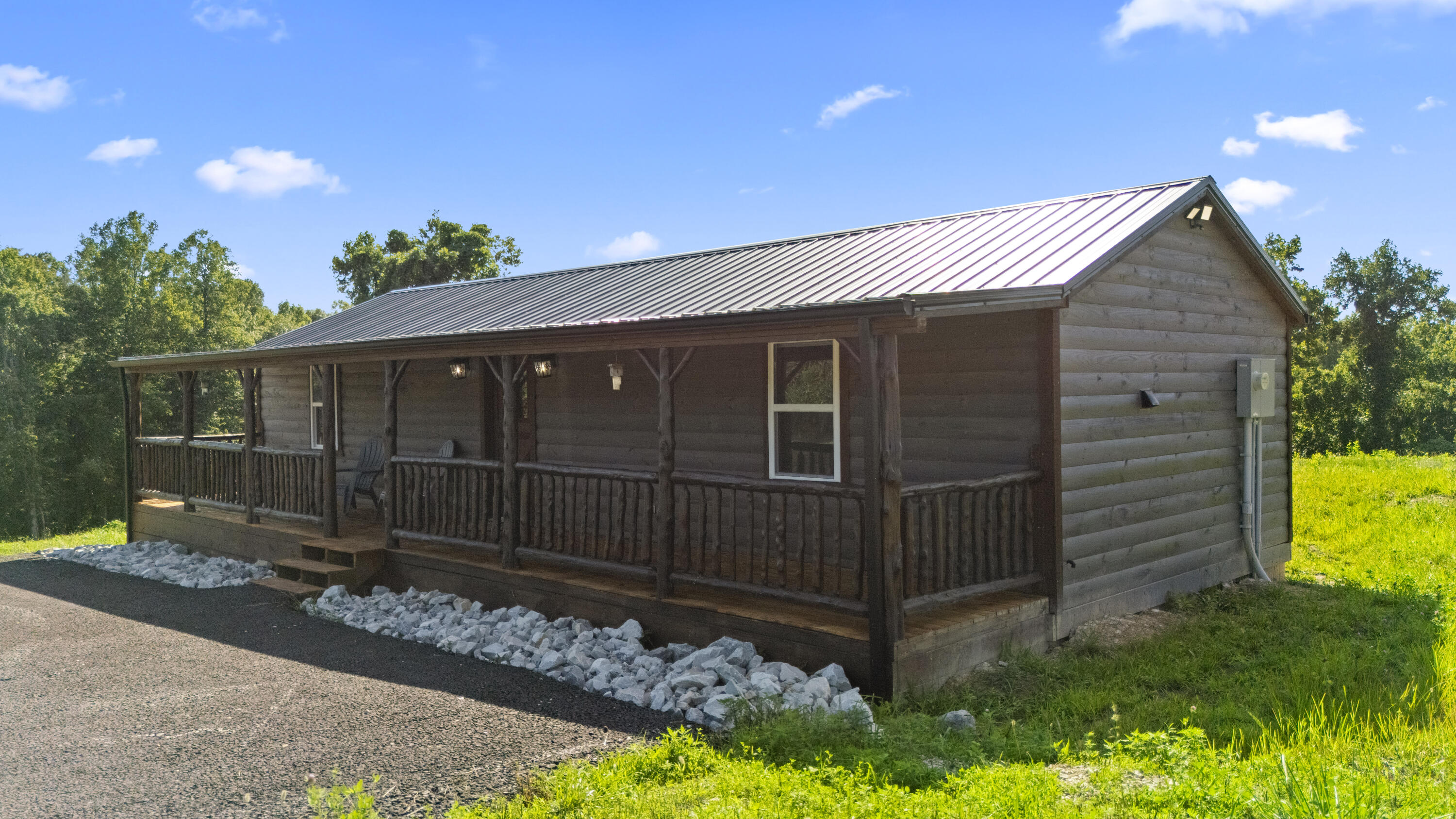 3048 Tarr Ridge Road Property Photo 2