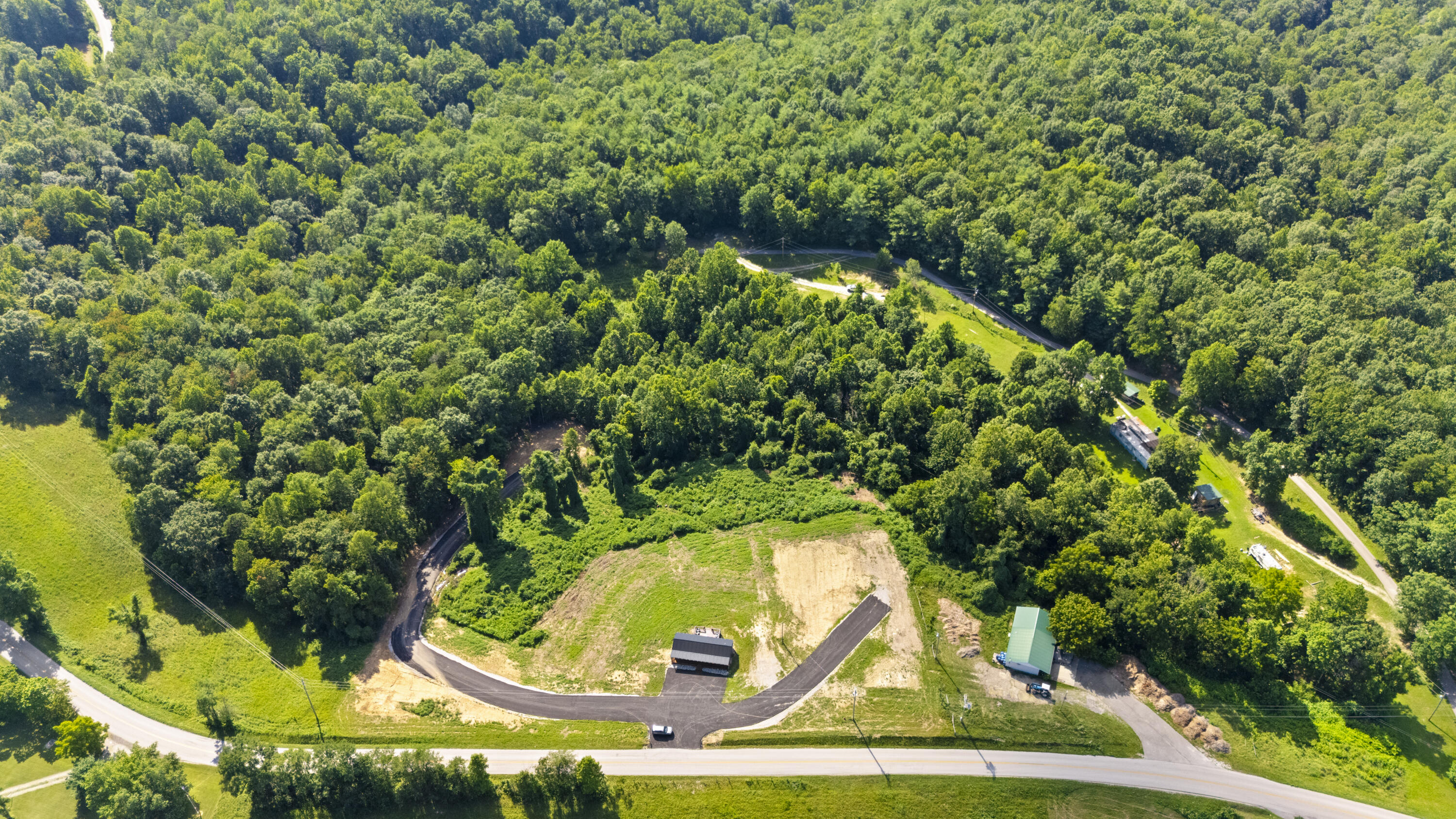 3048 Tarr Ridge Road Property Photo 5