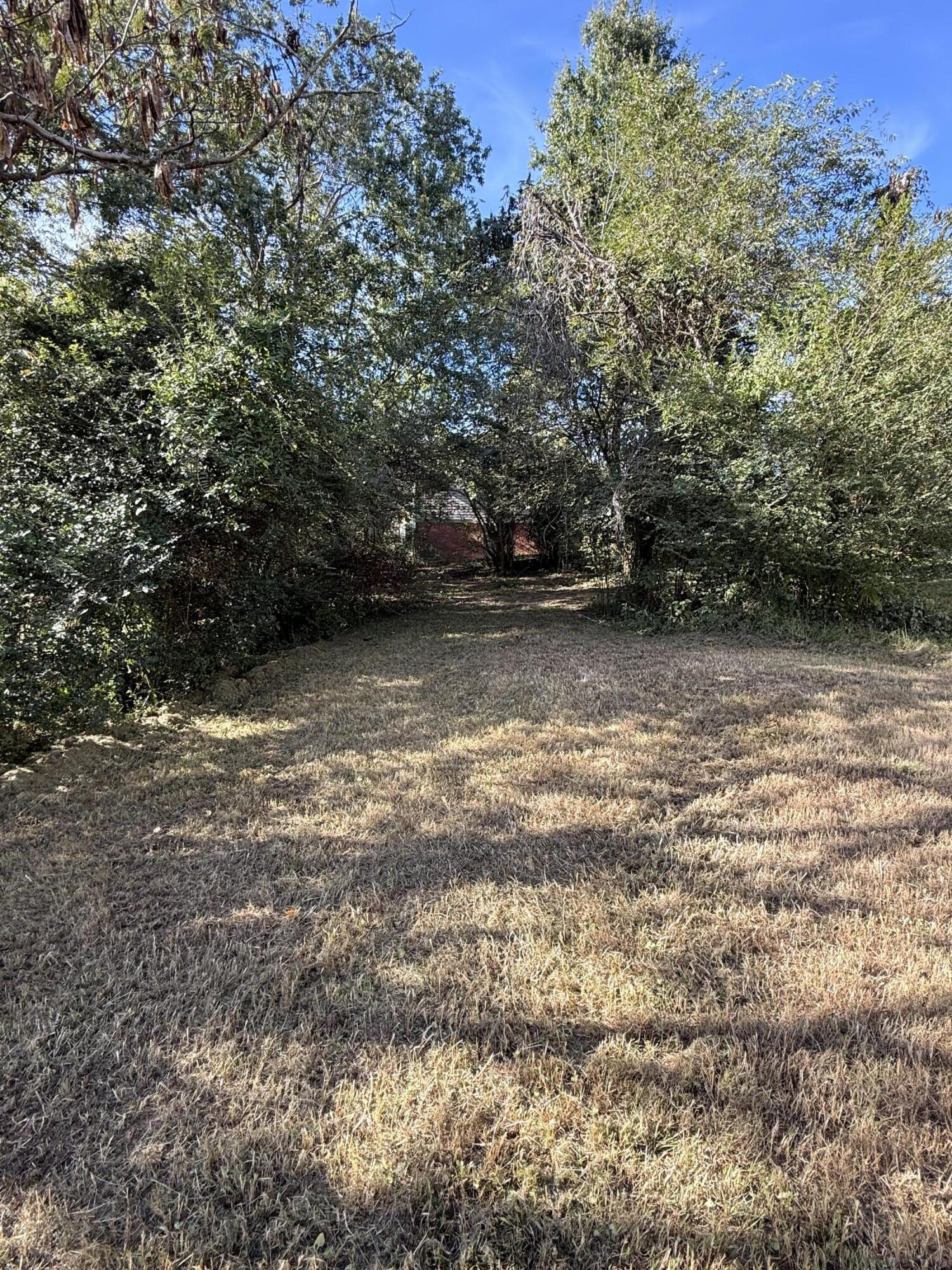 413 W 15th Street Property Photo 26