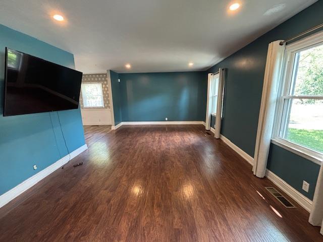 3527 Greentree Road Property Photo 6