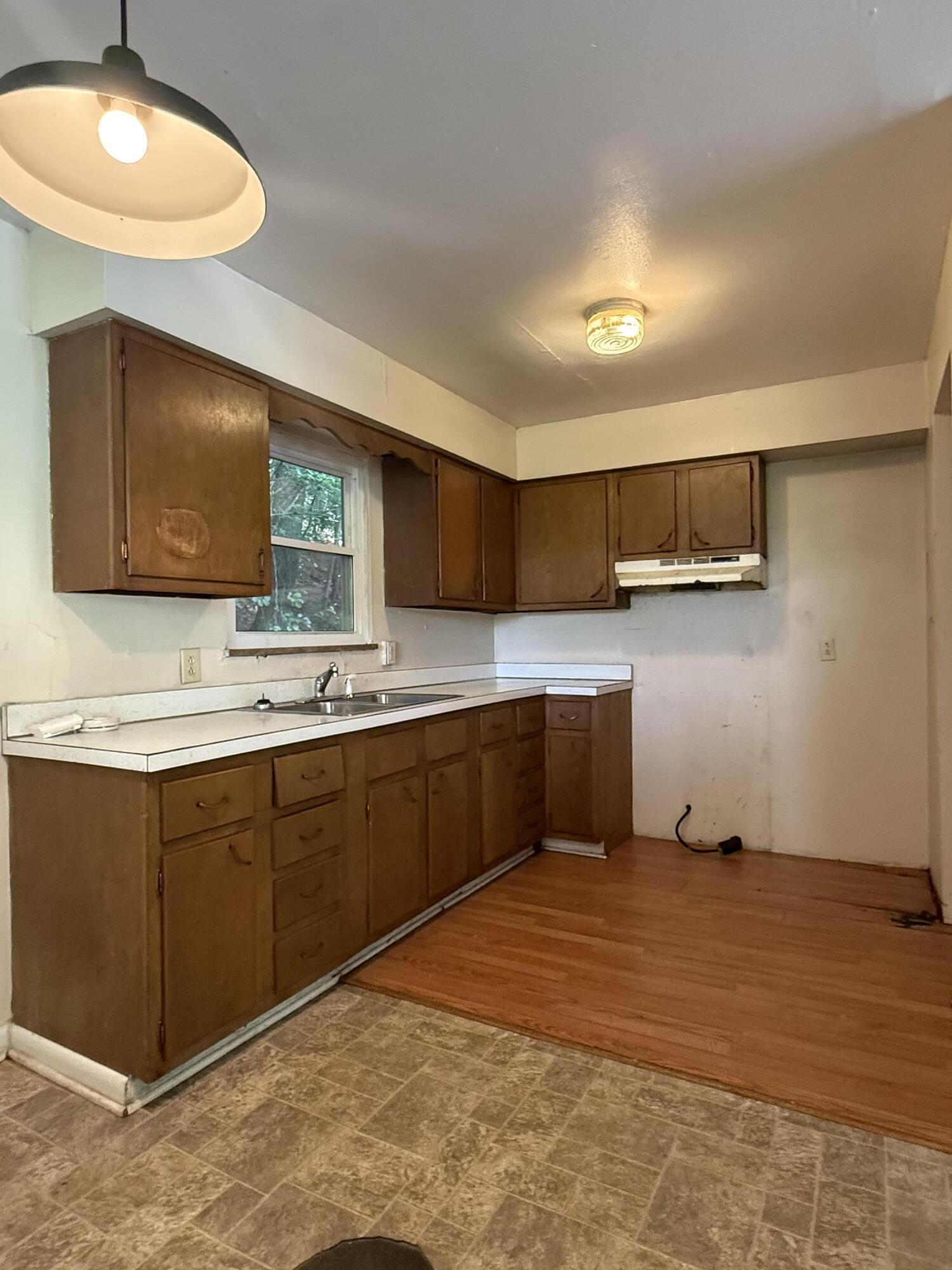 216 Mcclure Circle Property Photo 4