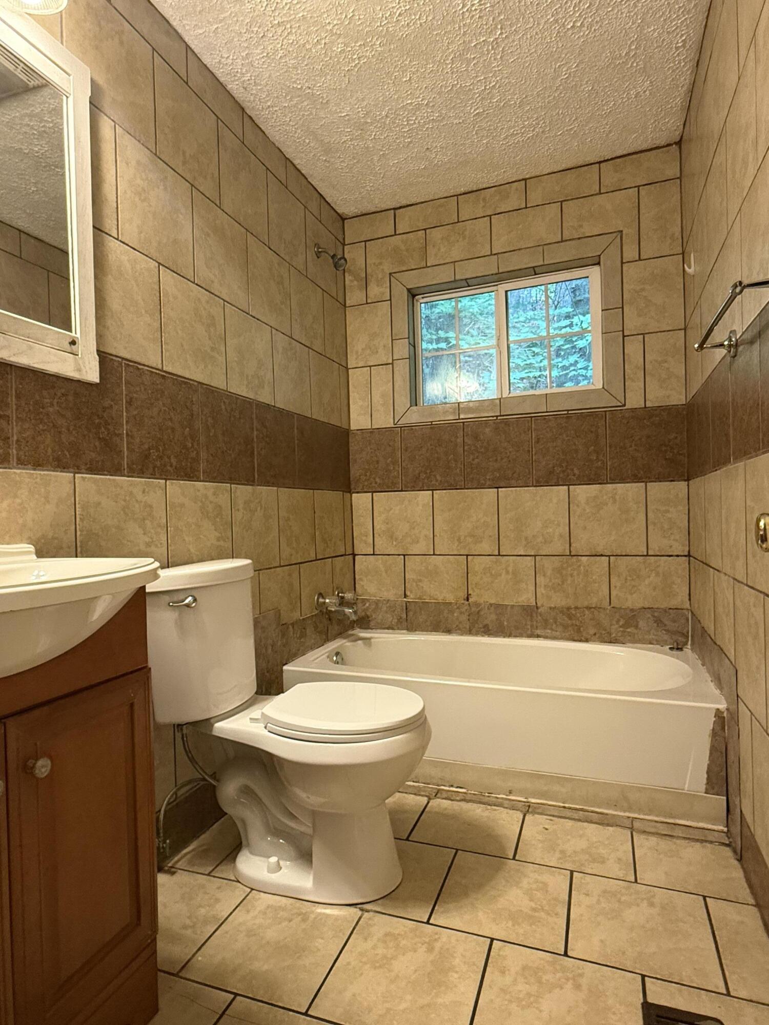 216 Mcclure Circle Property Photo 5