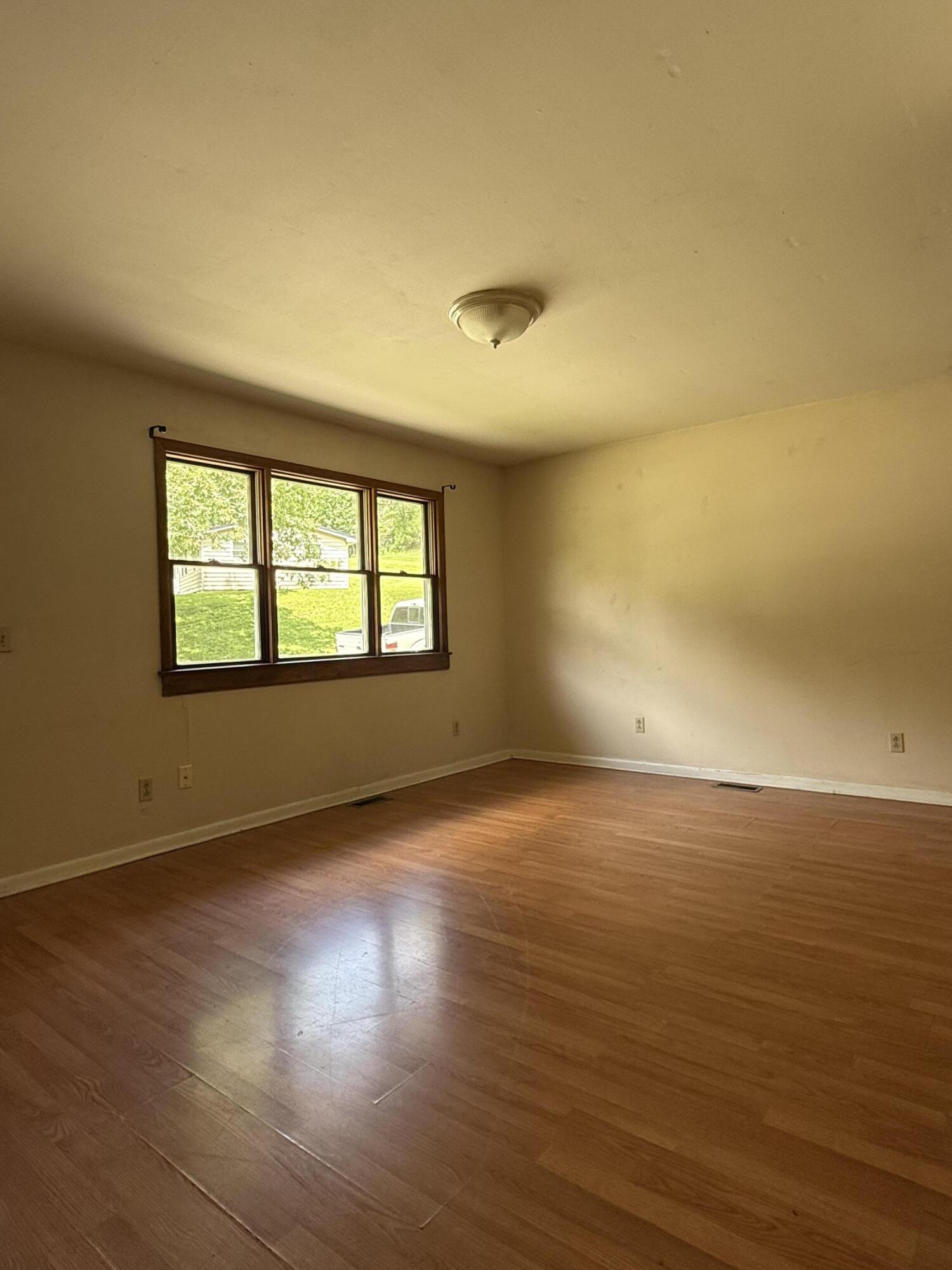 216 Mcclure Circle Property Photo 7