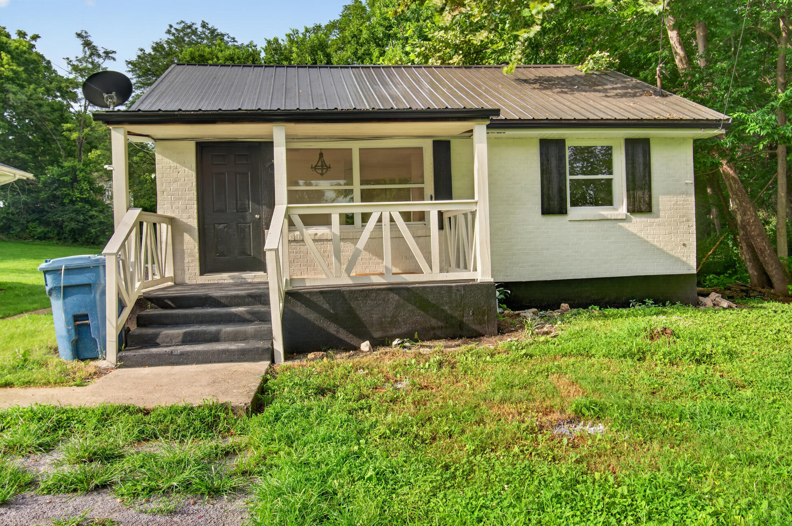 125 Circle Drive Property Photo 1