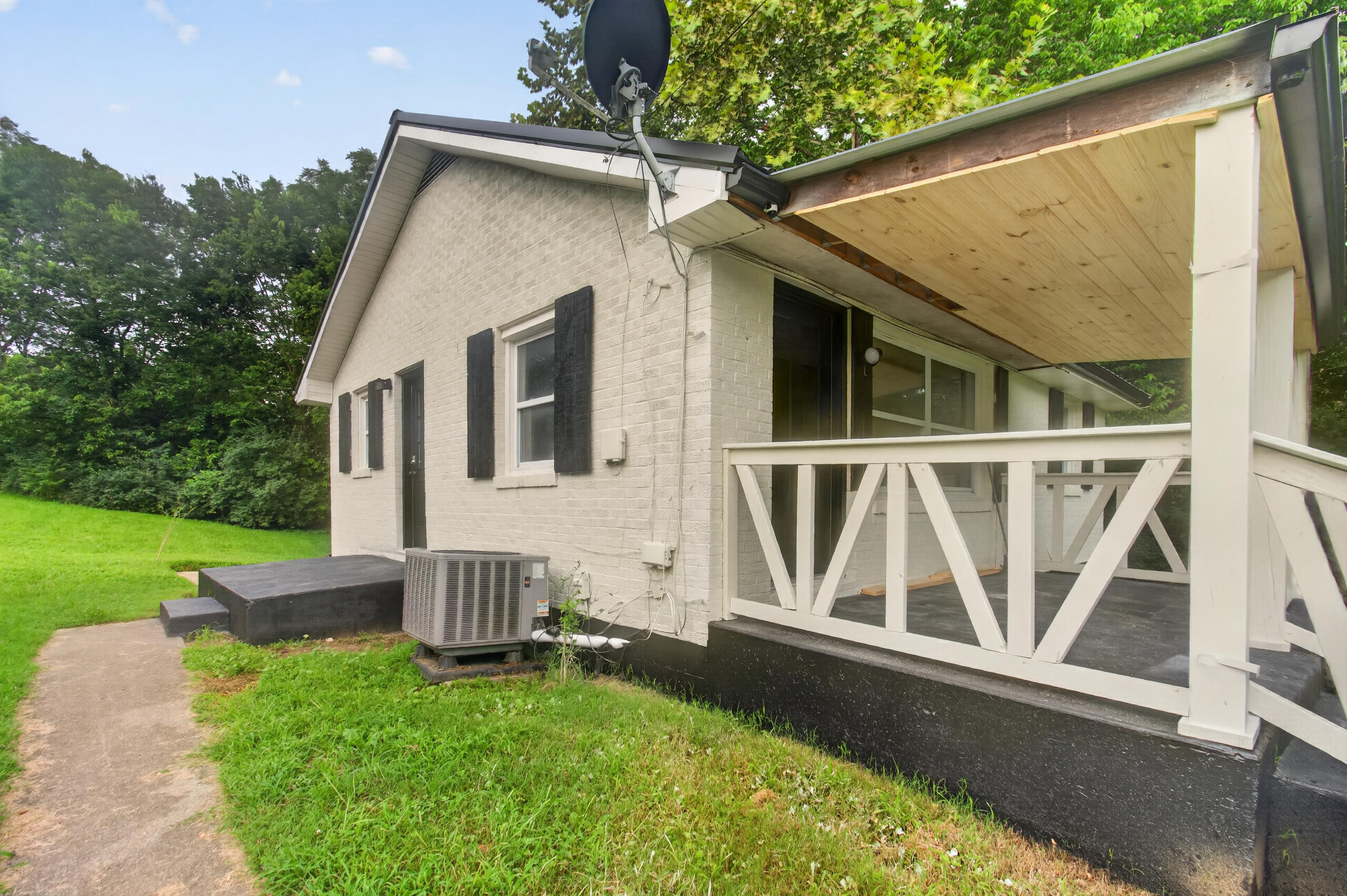 125 Circle Drive Property Photo 3