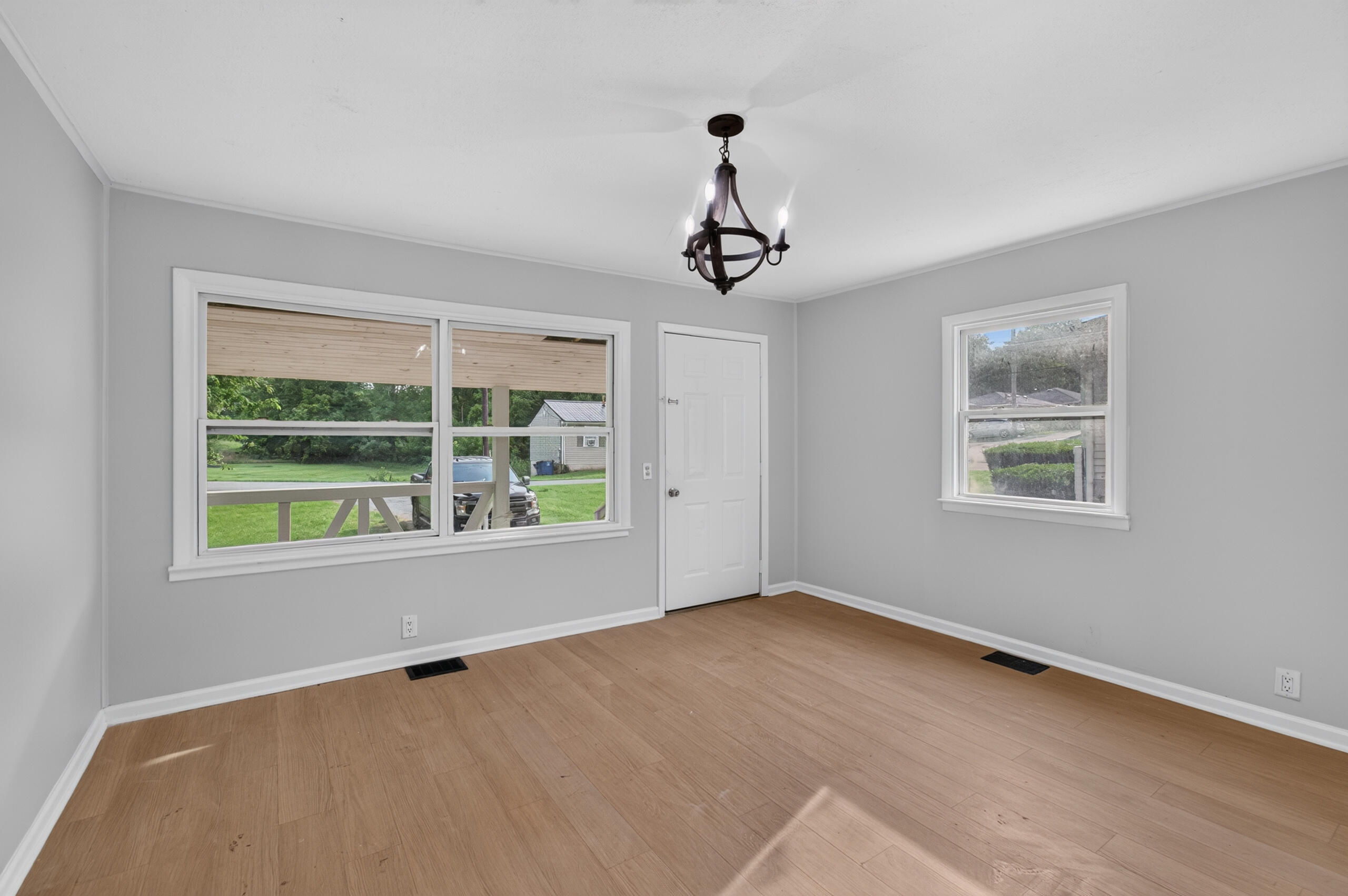 125 Circle Drive Property Photo 4