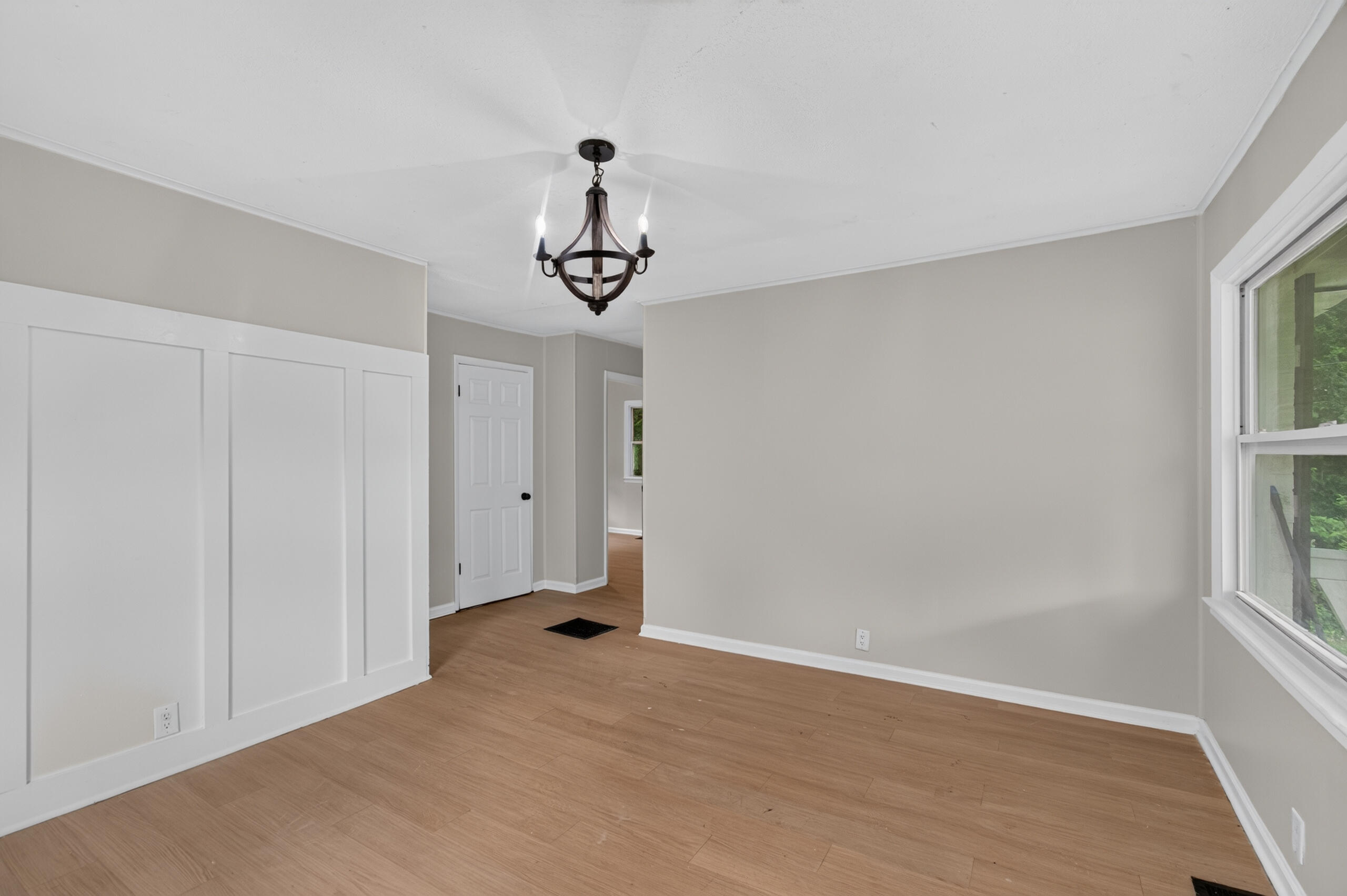 125 Circle Drive Property Photo 6
