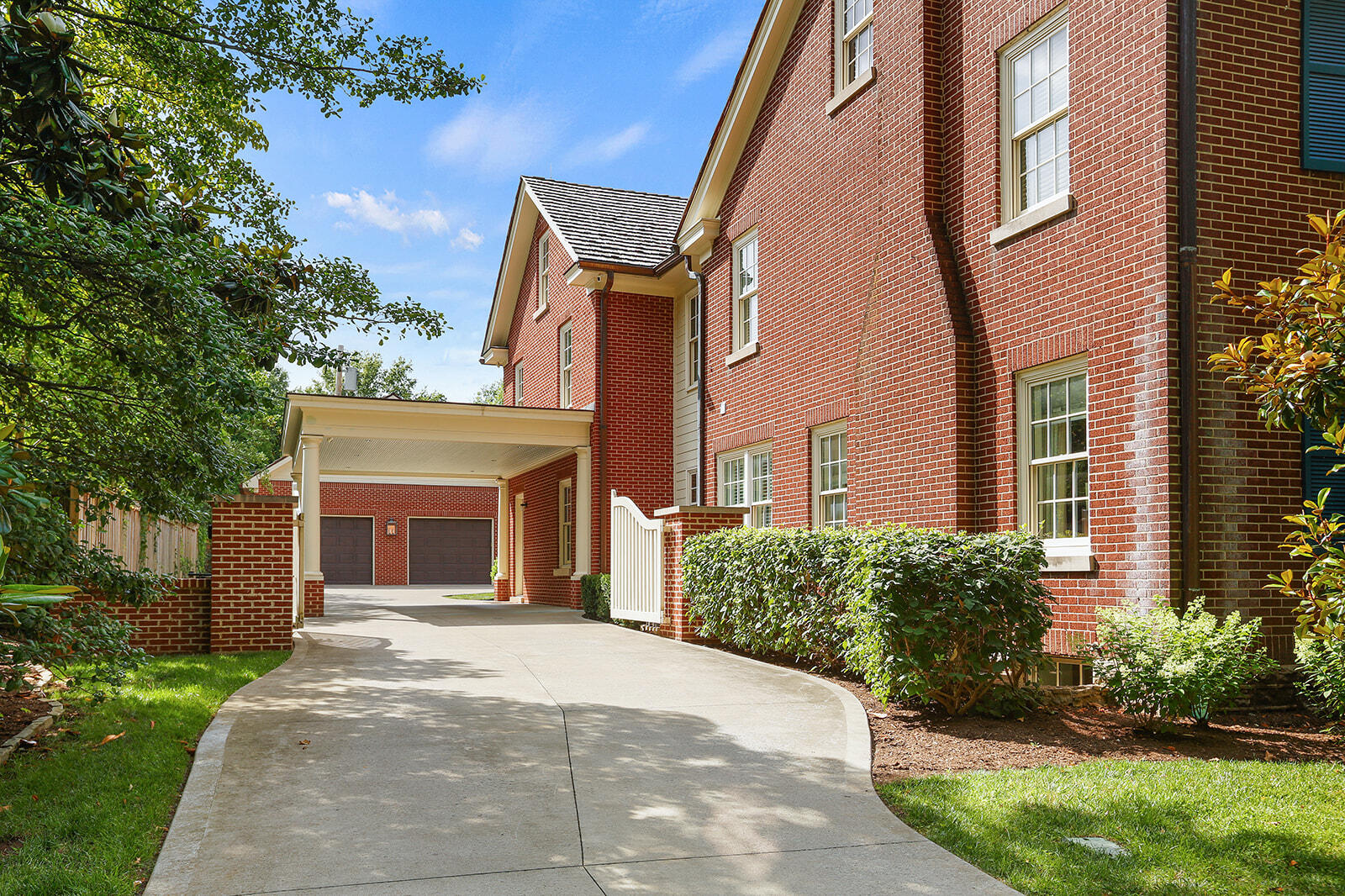 1231 Eldemere Road Property Photo 6