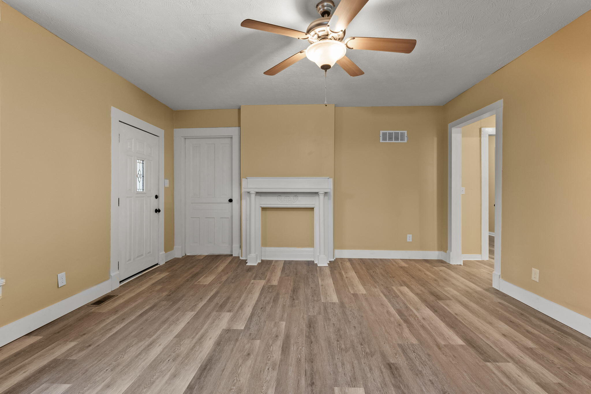 26019347 Property Photo 7
