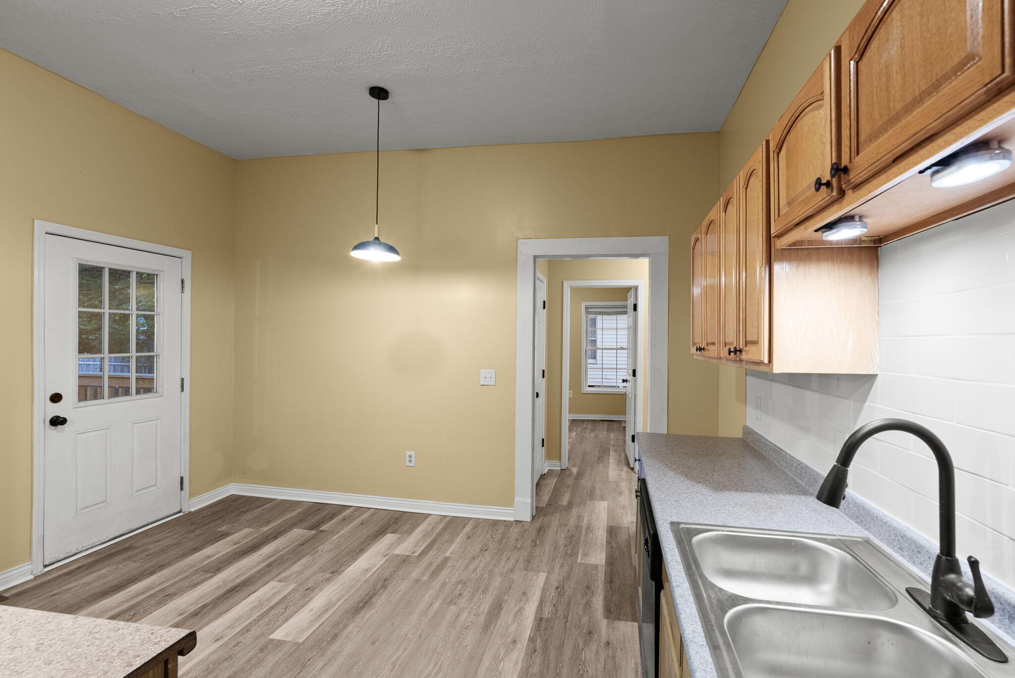 26019347 Property Photo 13